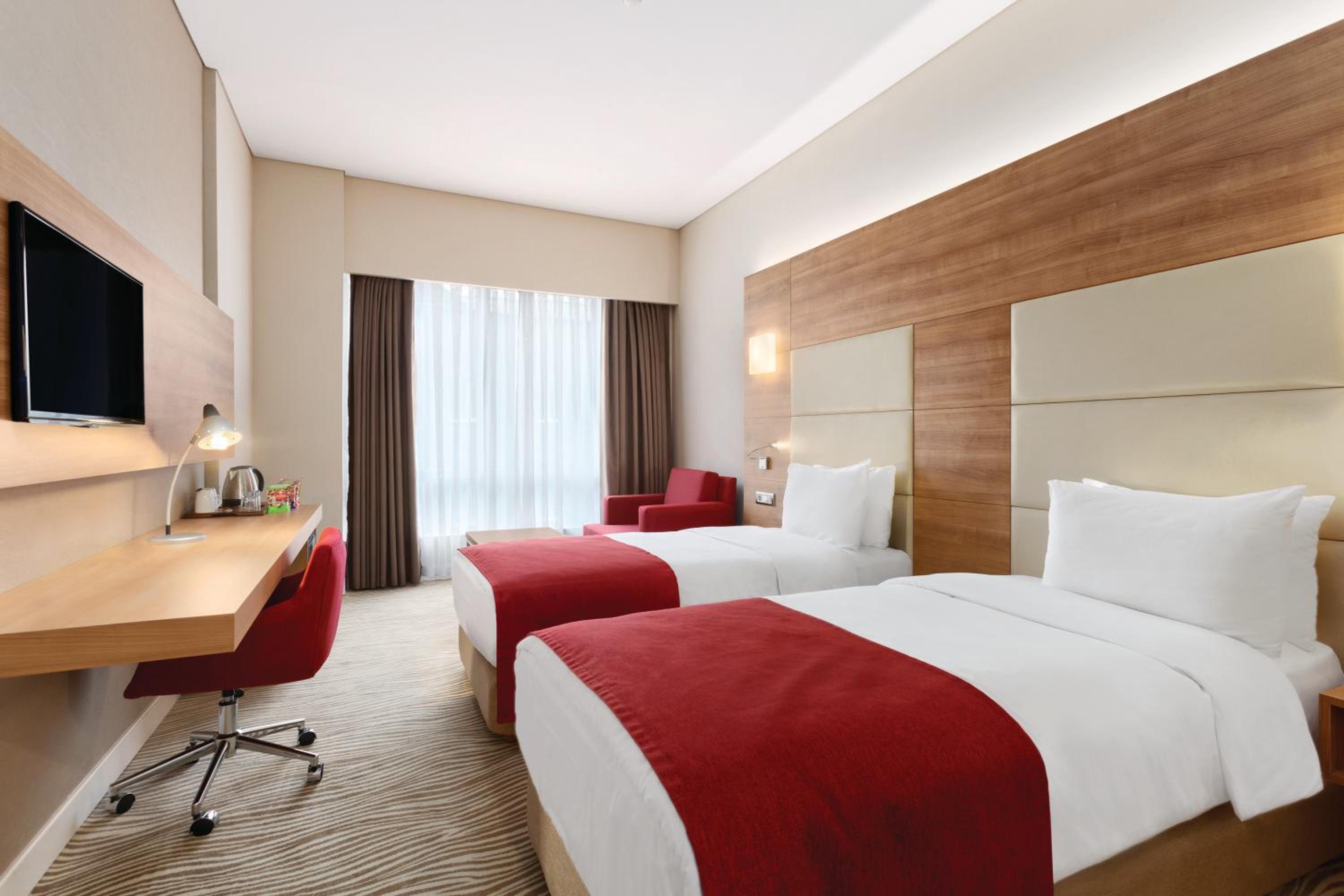 Twin Room - Non-Smoking photo 3