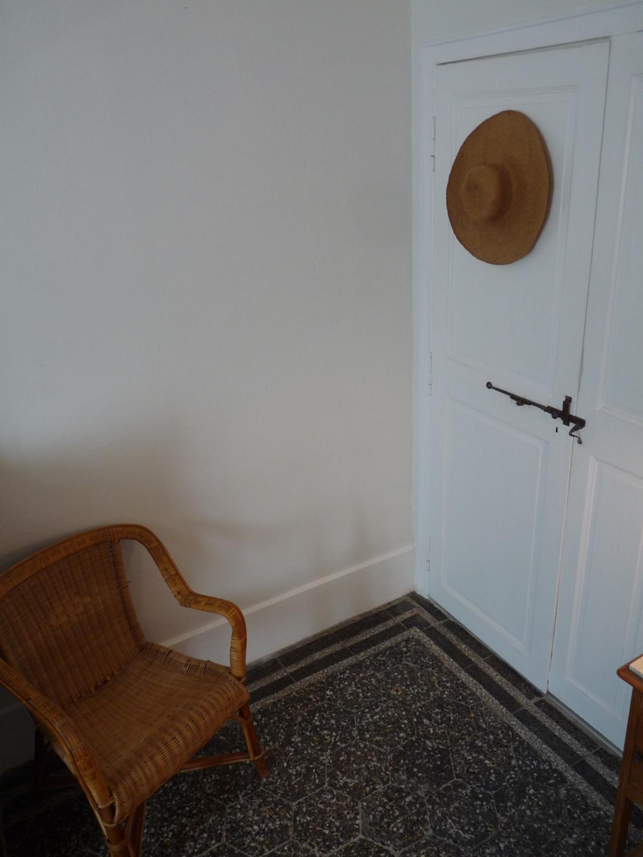 Double Room with Private Bathroom - Photo 4