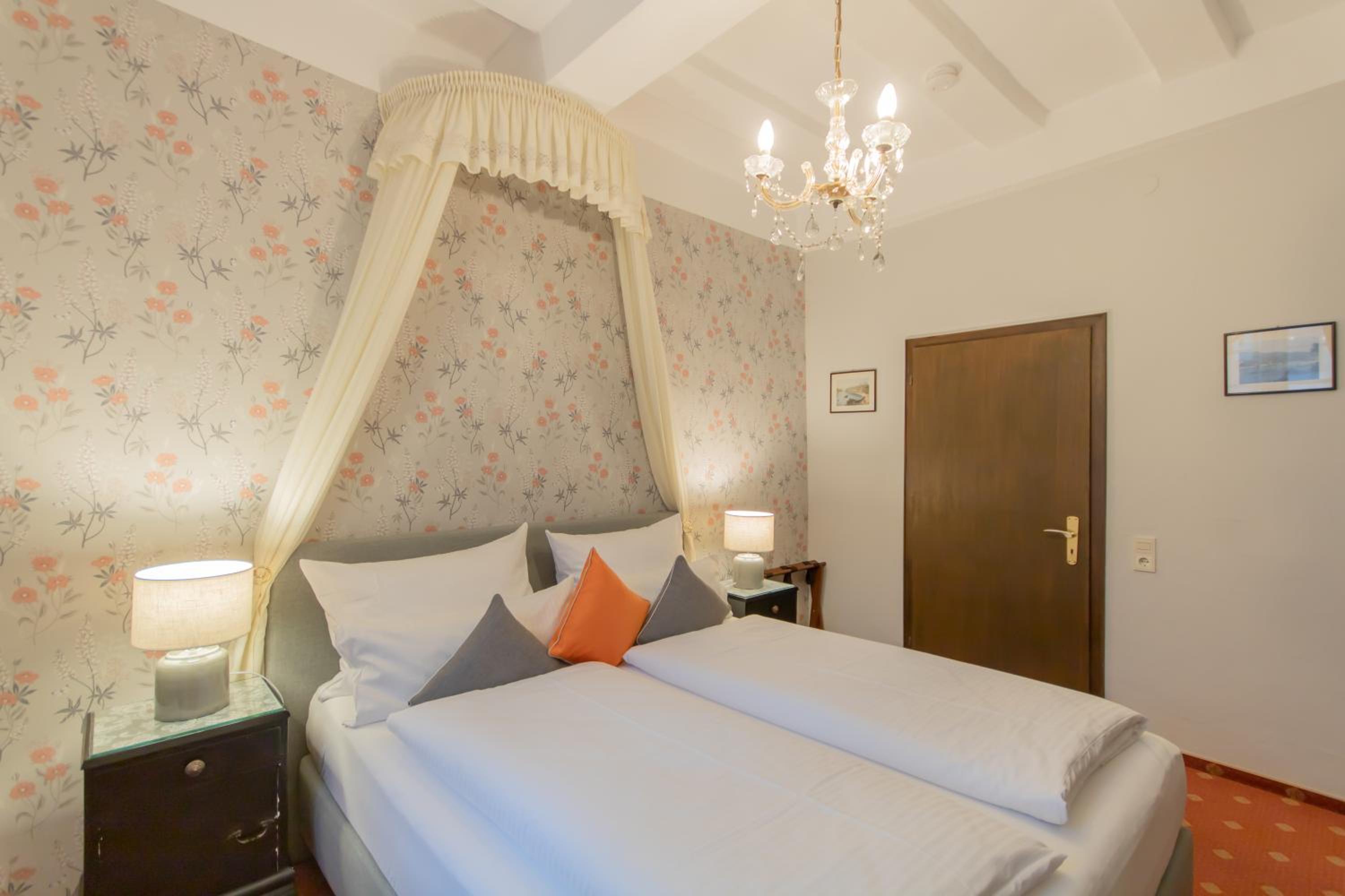 Classic Double Room - Photo 6