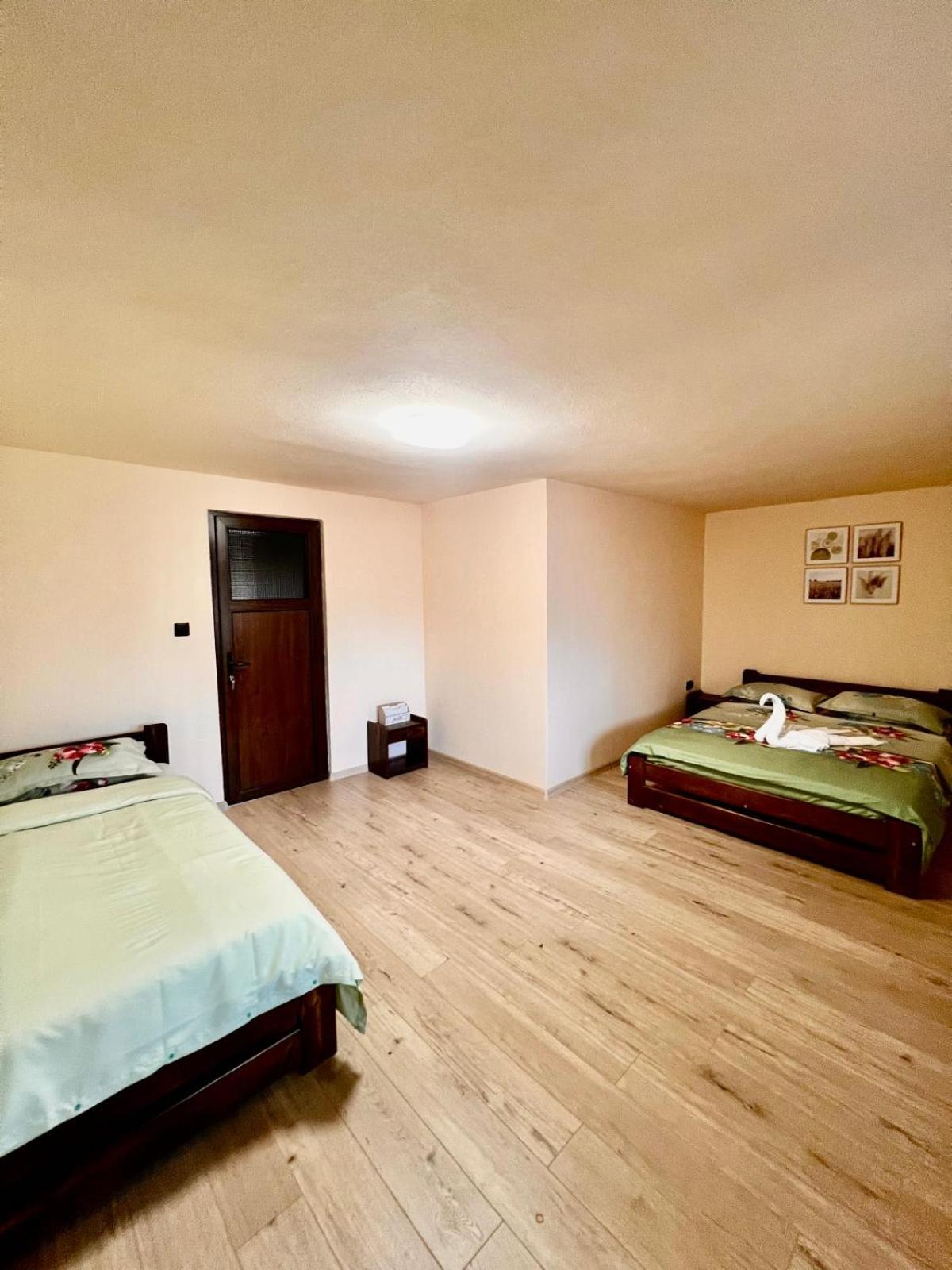 Triple Room with Private Bathroom photo 1
