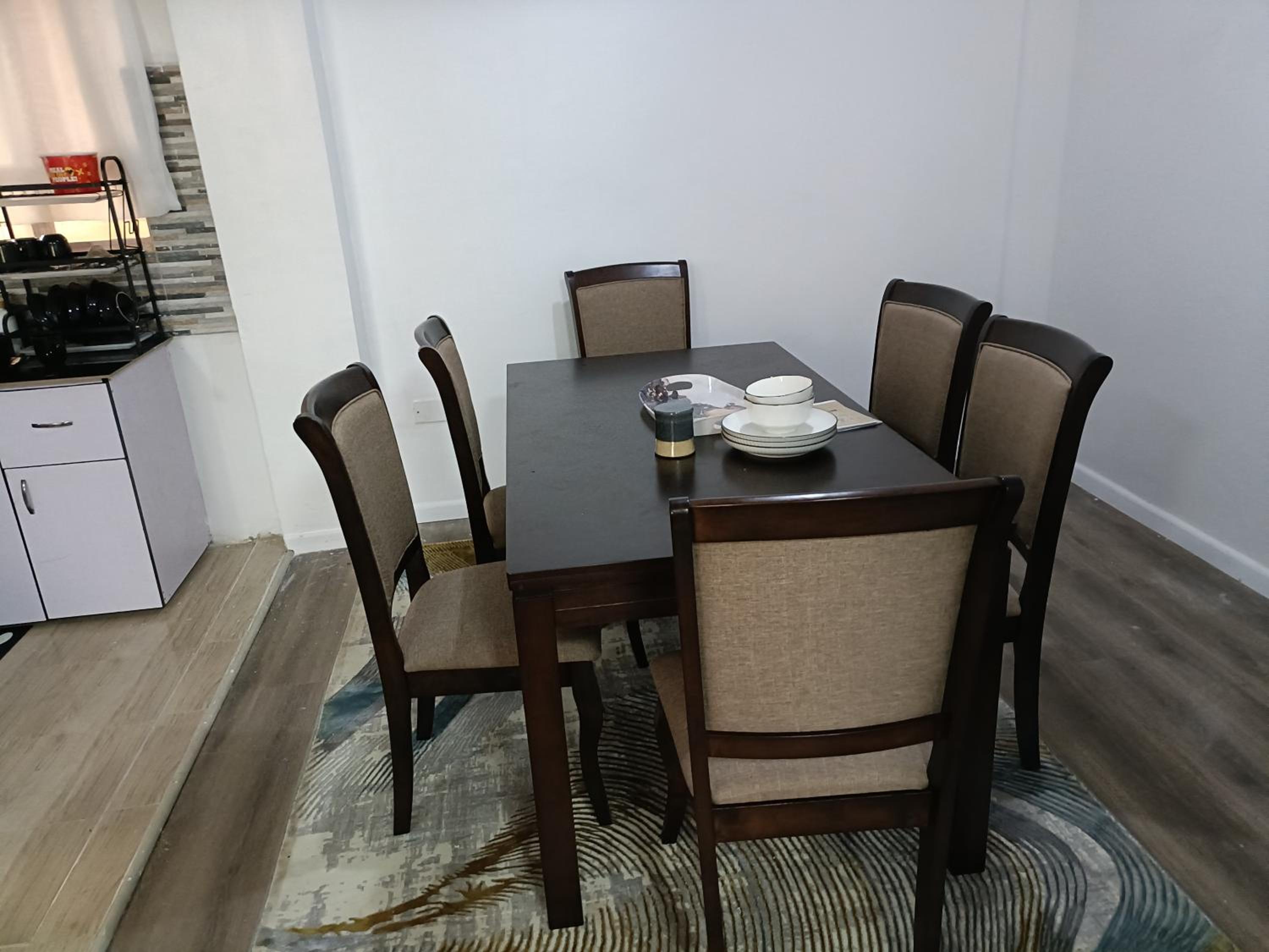 Three-Bedroom Apartment with View - Photo 22