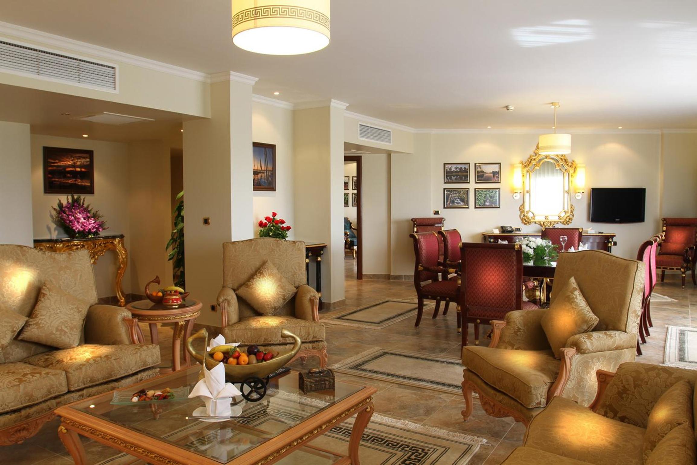 Royal Suite - Photo 3
