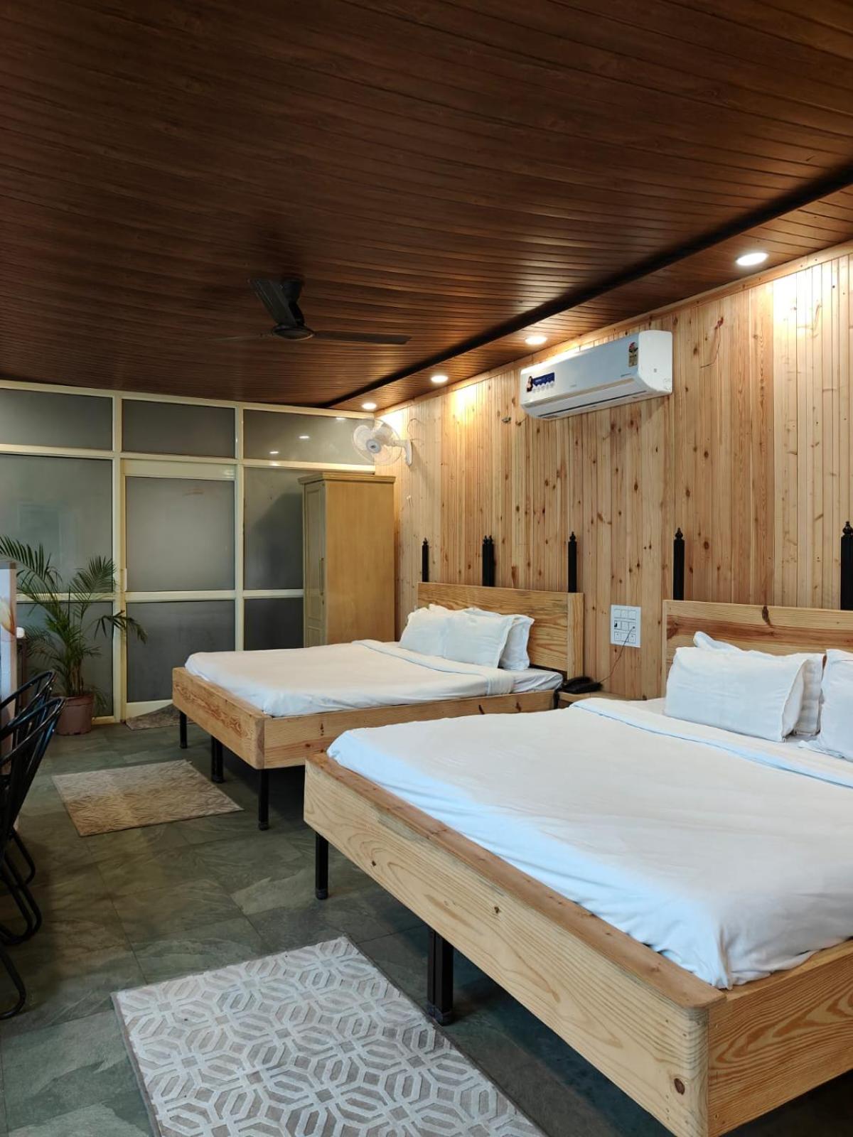 Superior Chalet photo 2