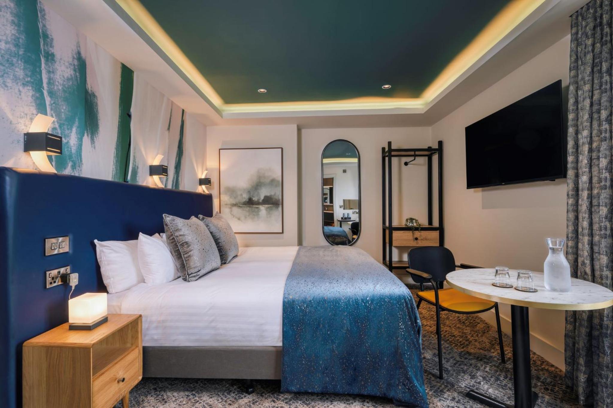 Studio67 Double or Twin Room (in room Continental Breakfast)