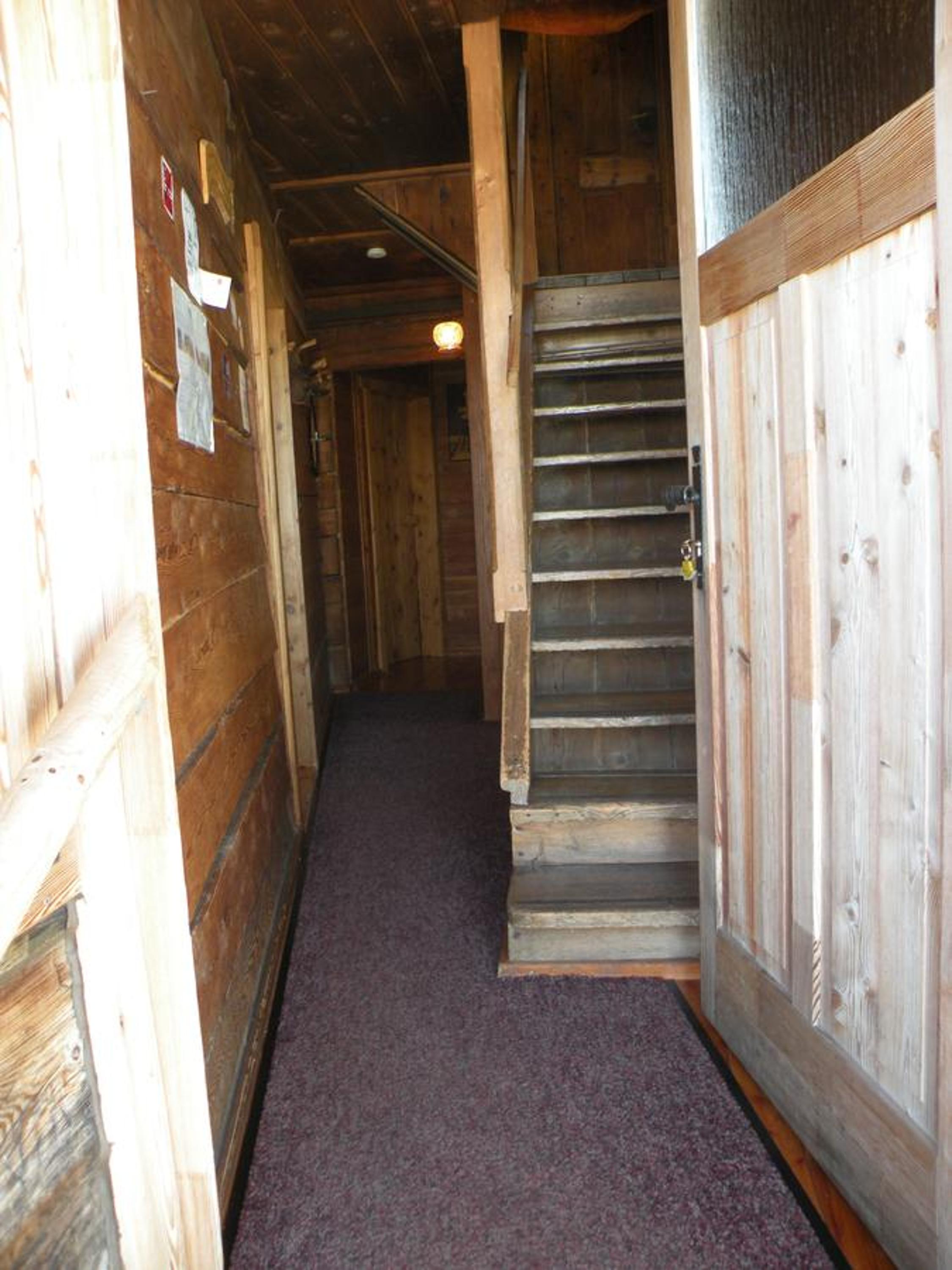Three-Bedroom House - Photo 6