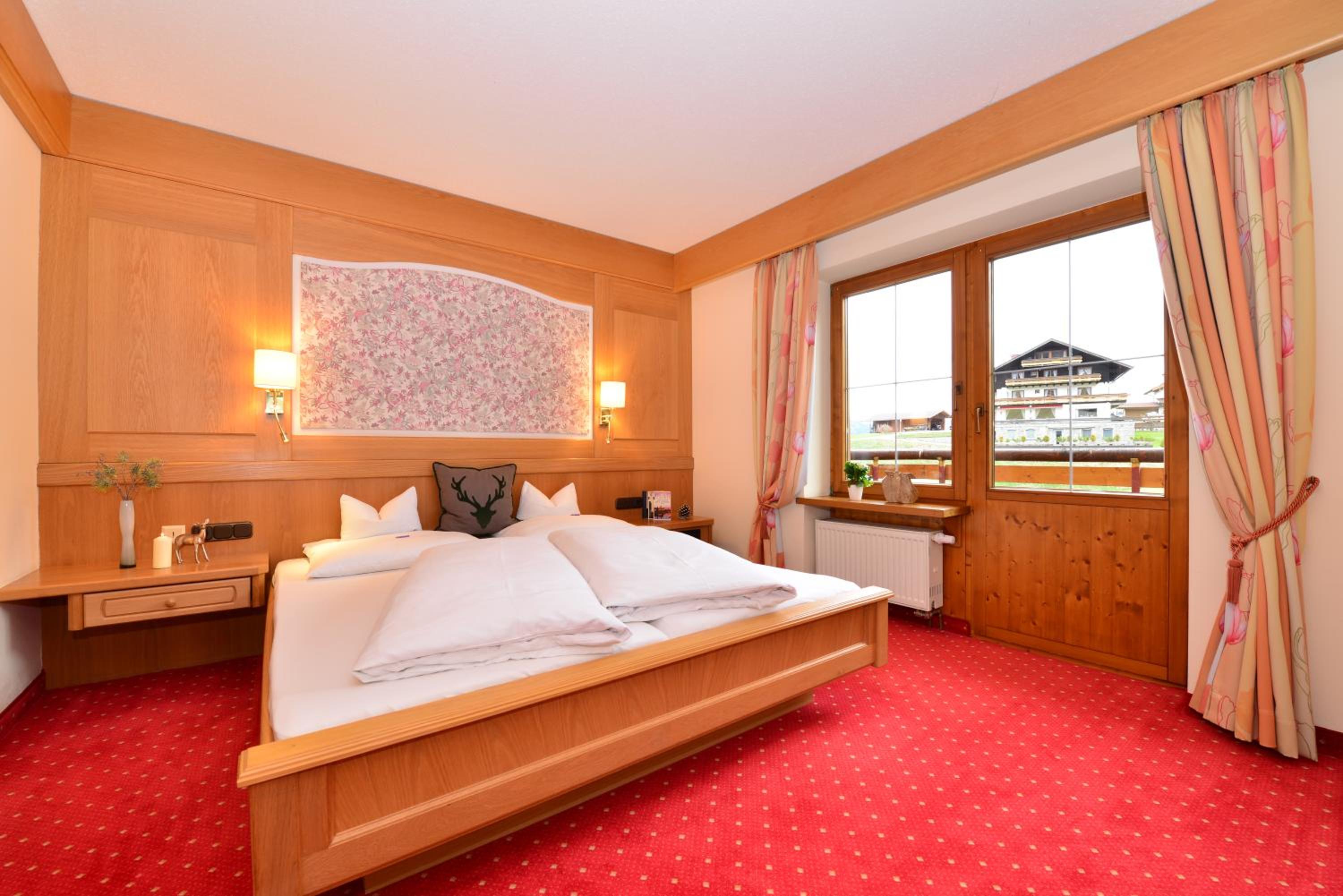 Suite - Photo 3