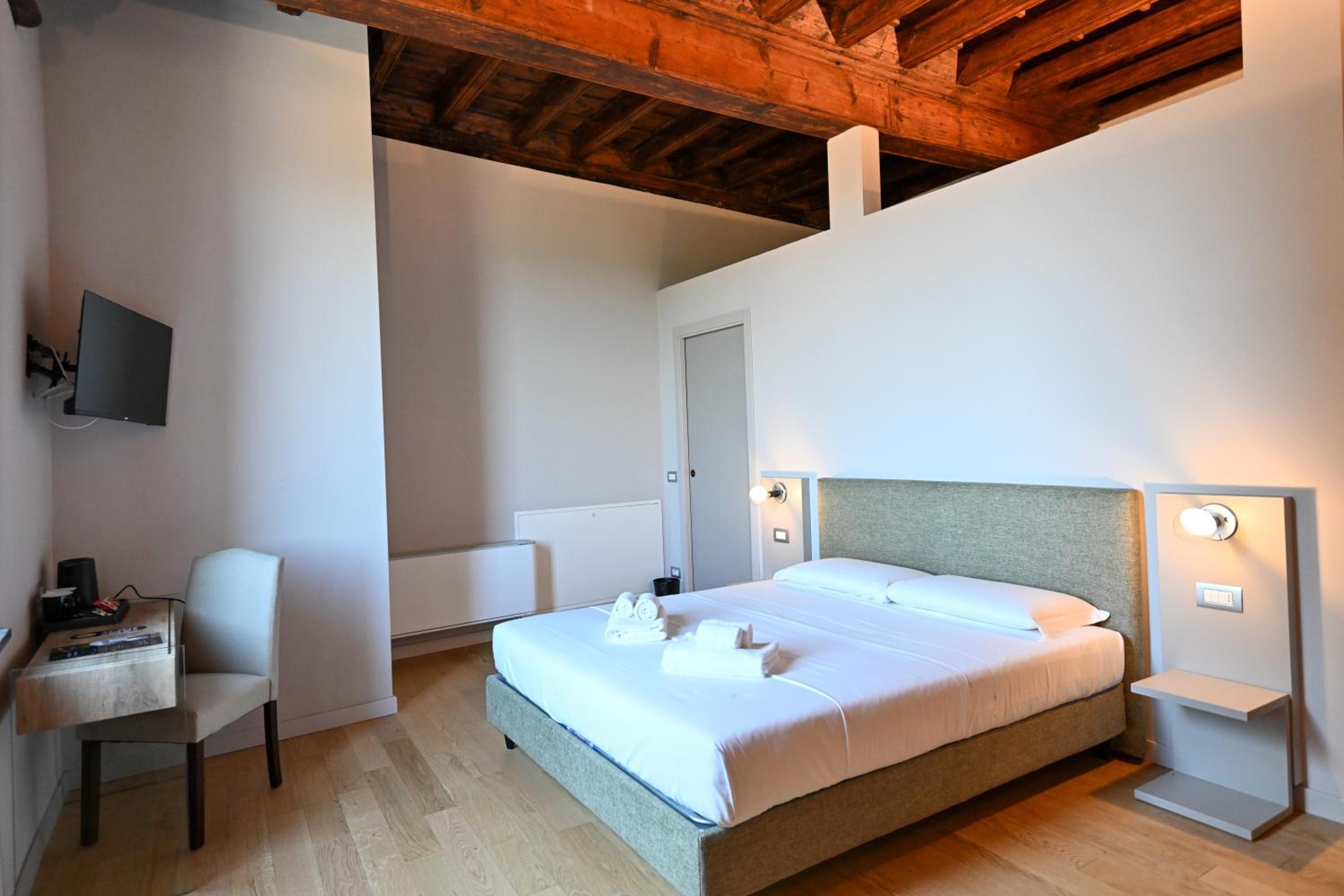 Deluxe Room photo 1