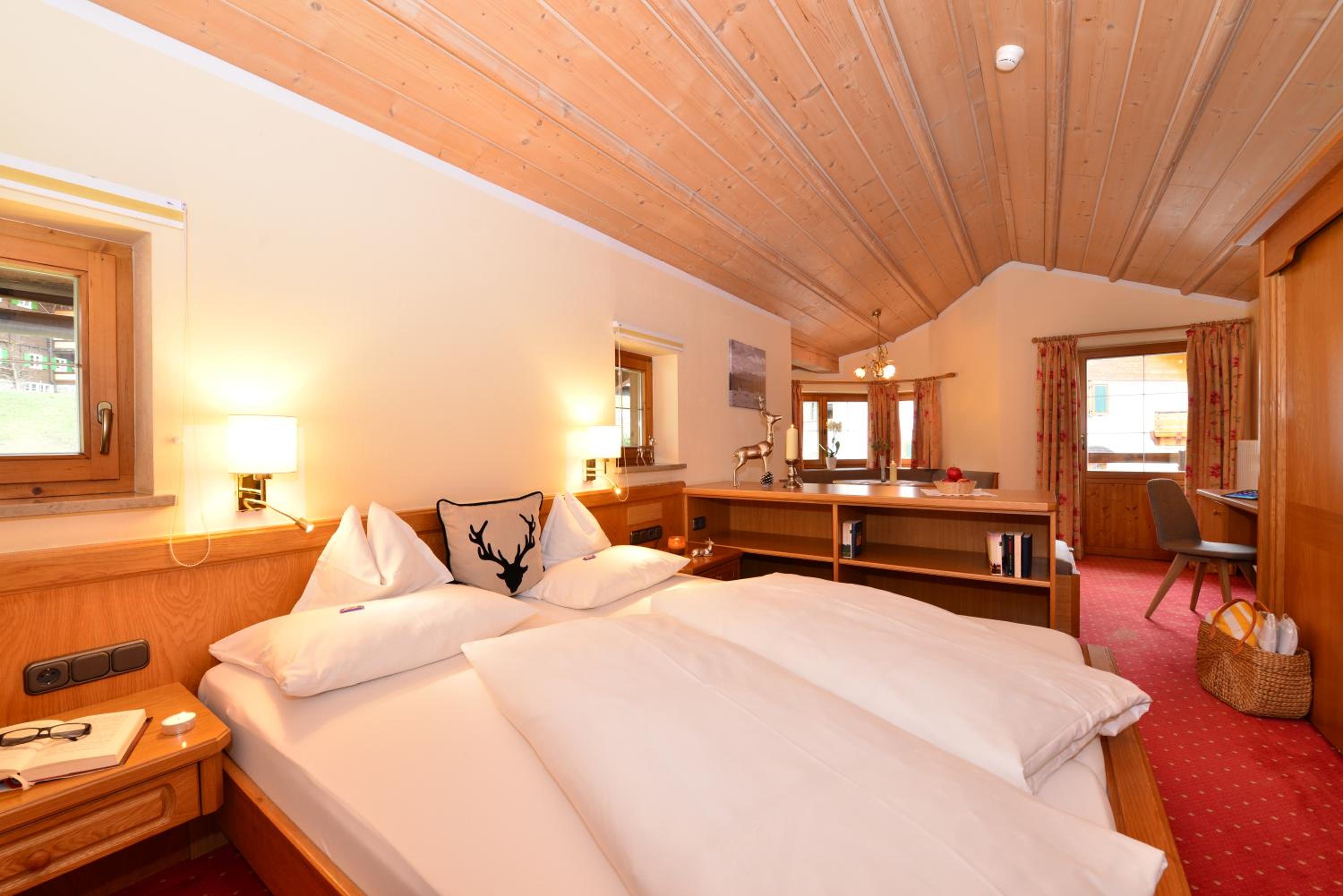 Comfort Double Room with Balcony - Photo 3