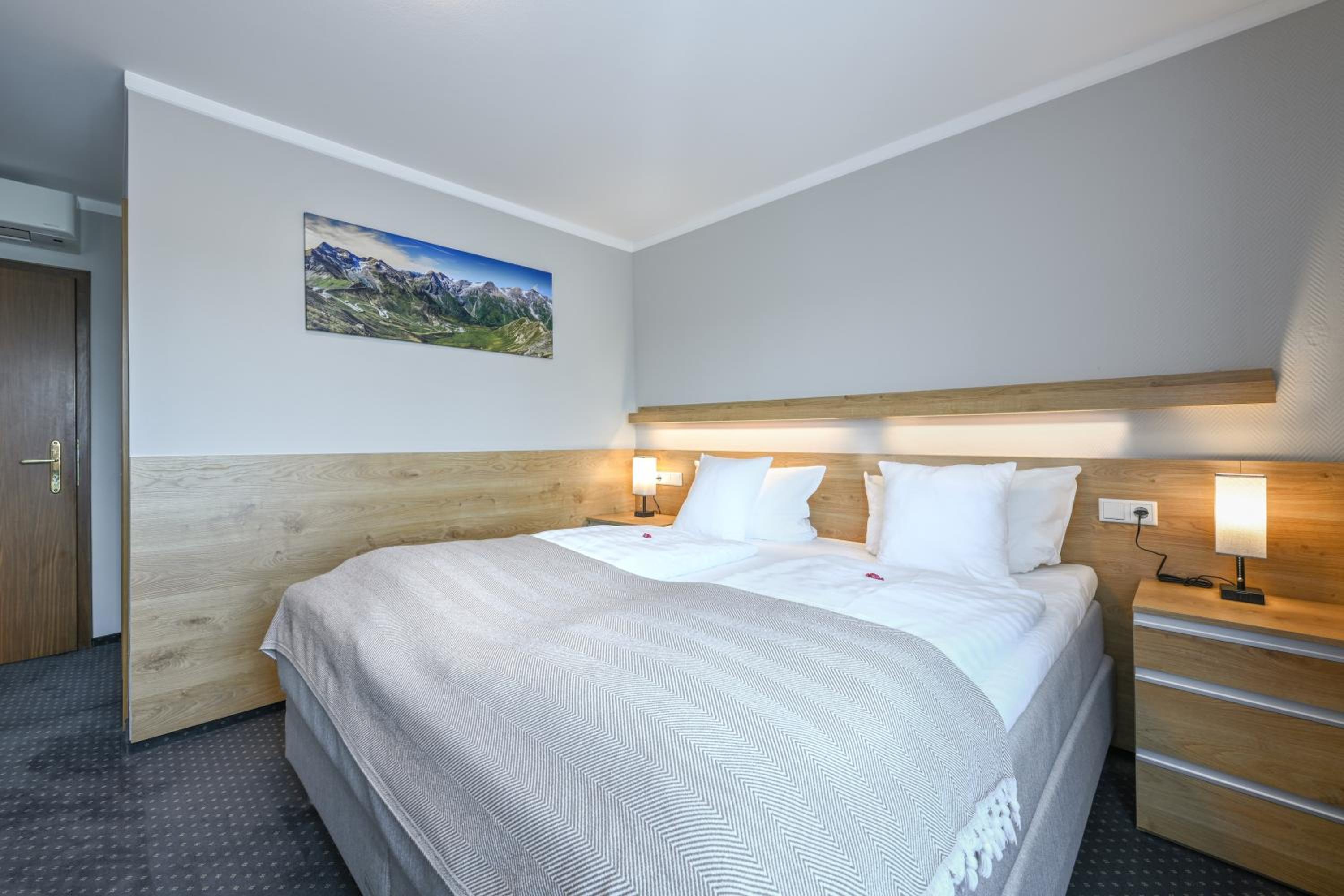 Double Room - Photo 4