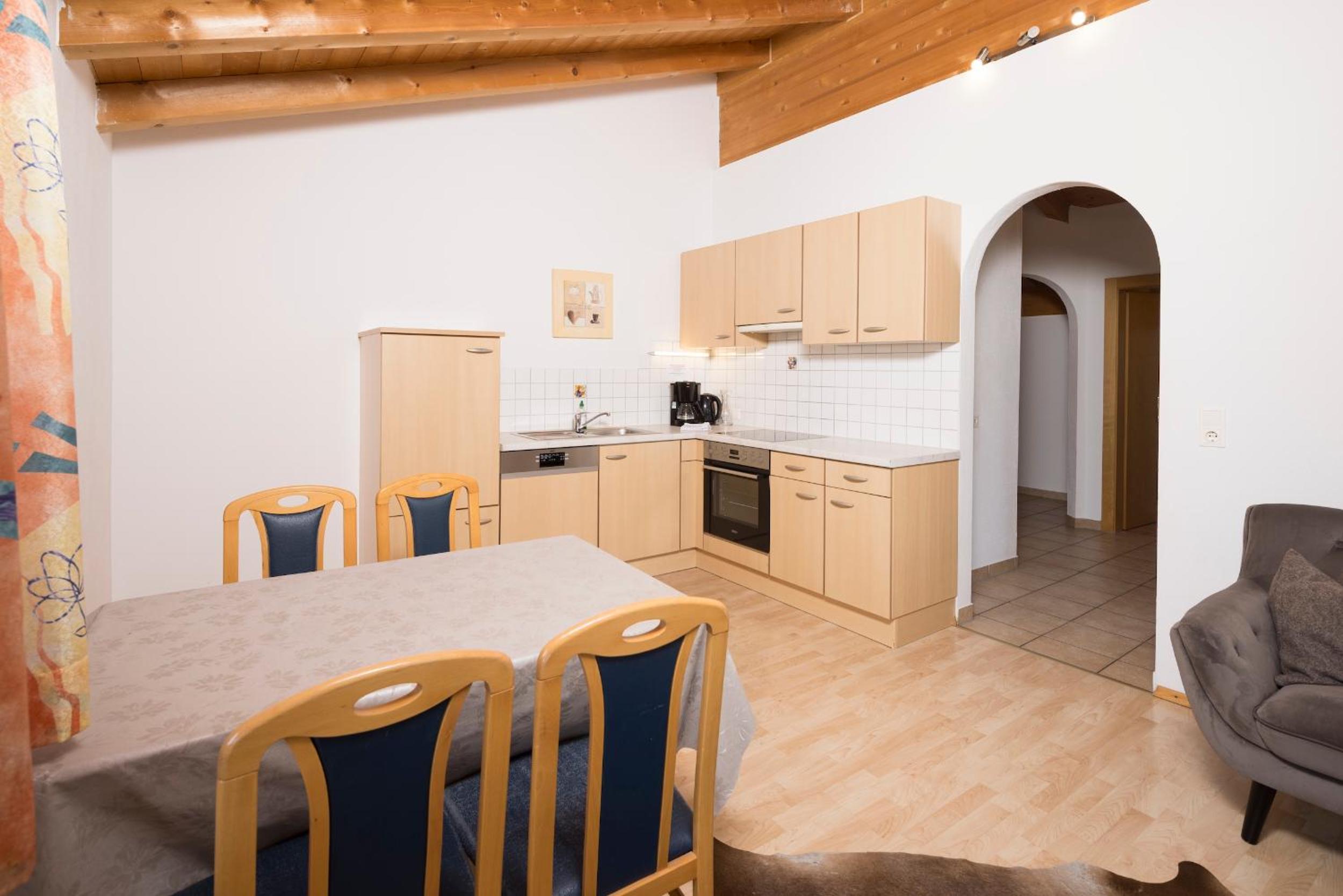 Two-Bedroom Apartment with Balcony and Terrace photo 2