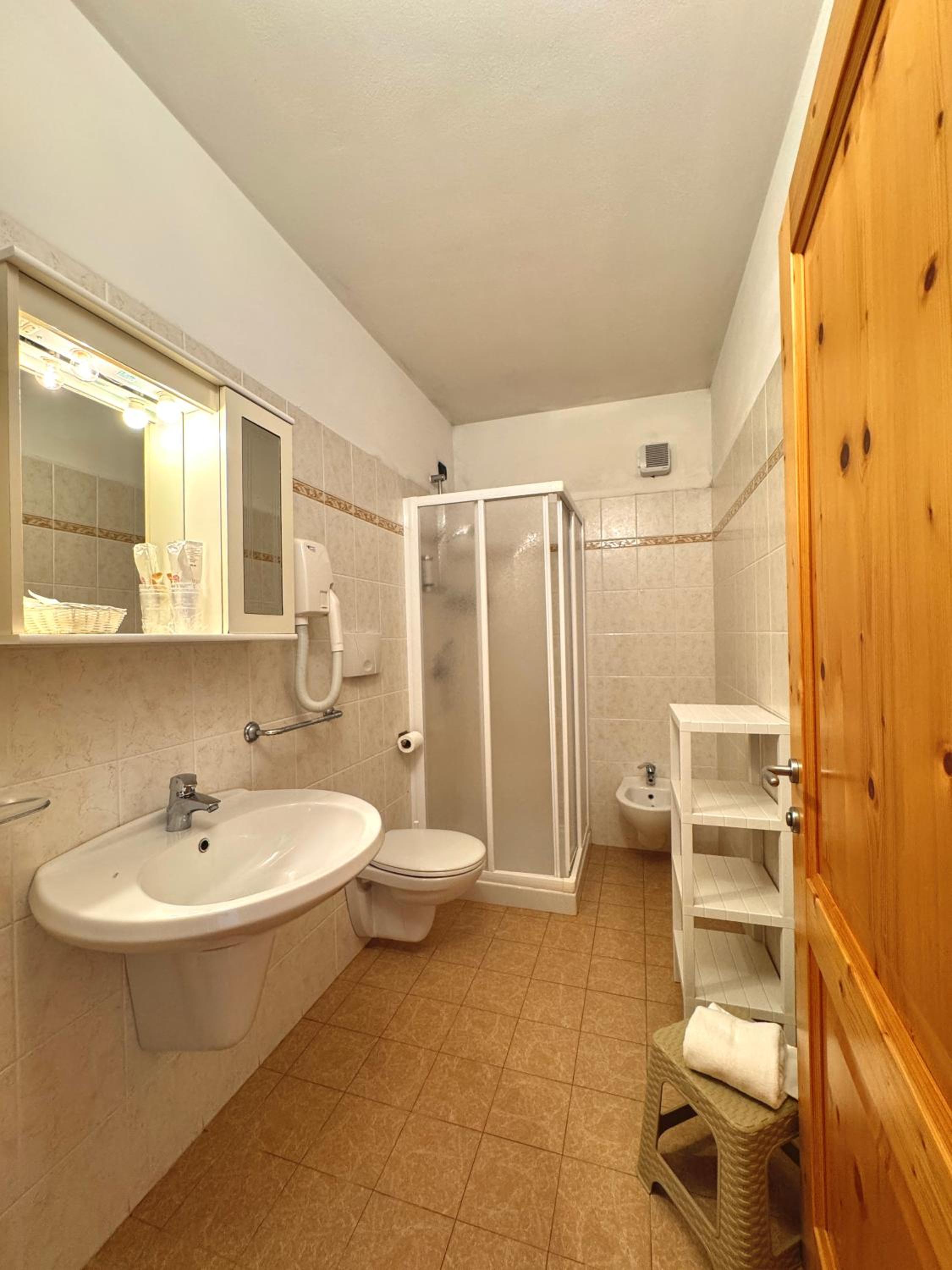 Double or Twin Room with Mountain View