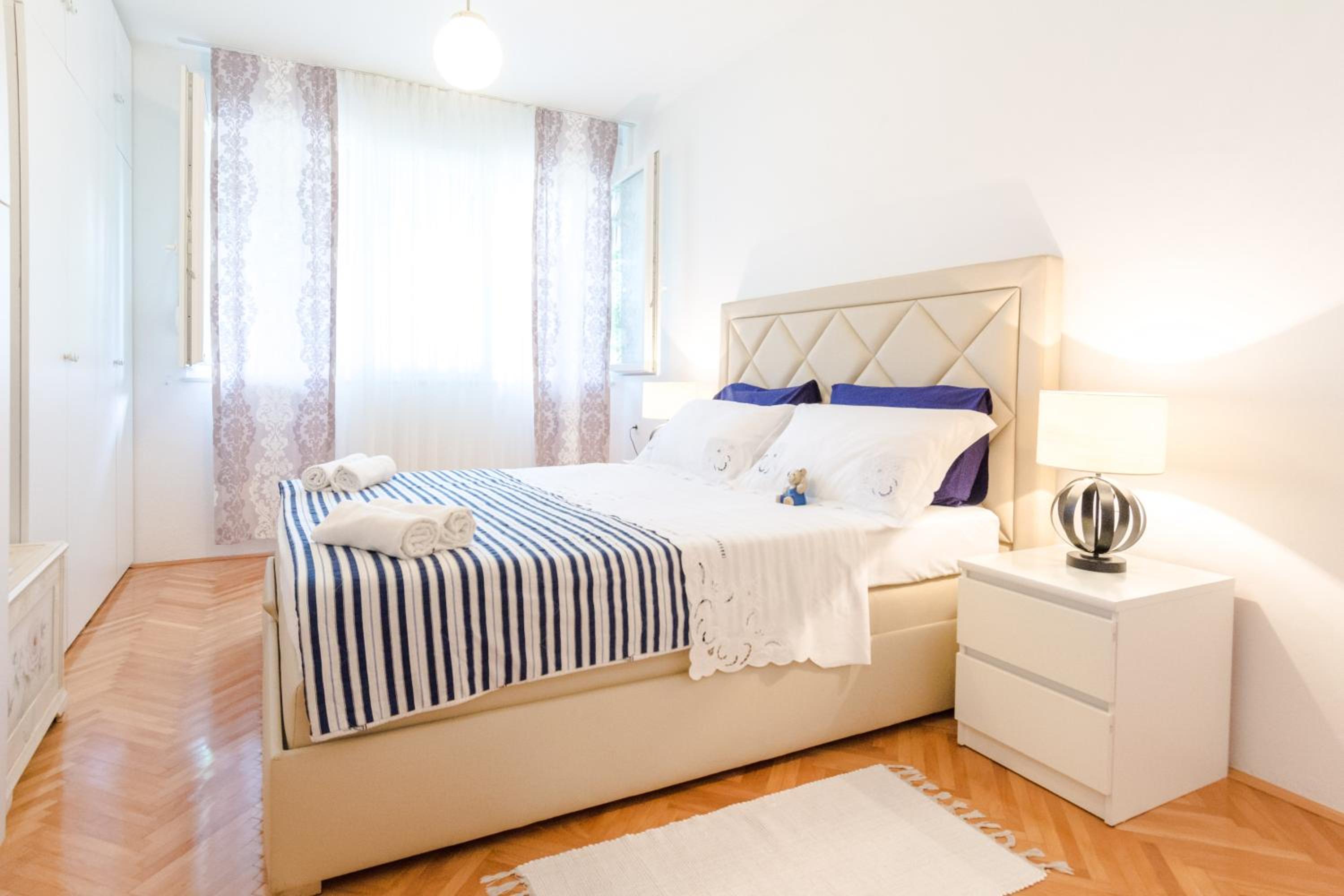 Superior Apartment photo 1