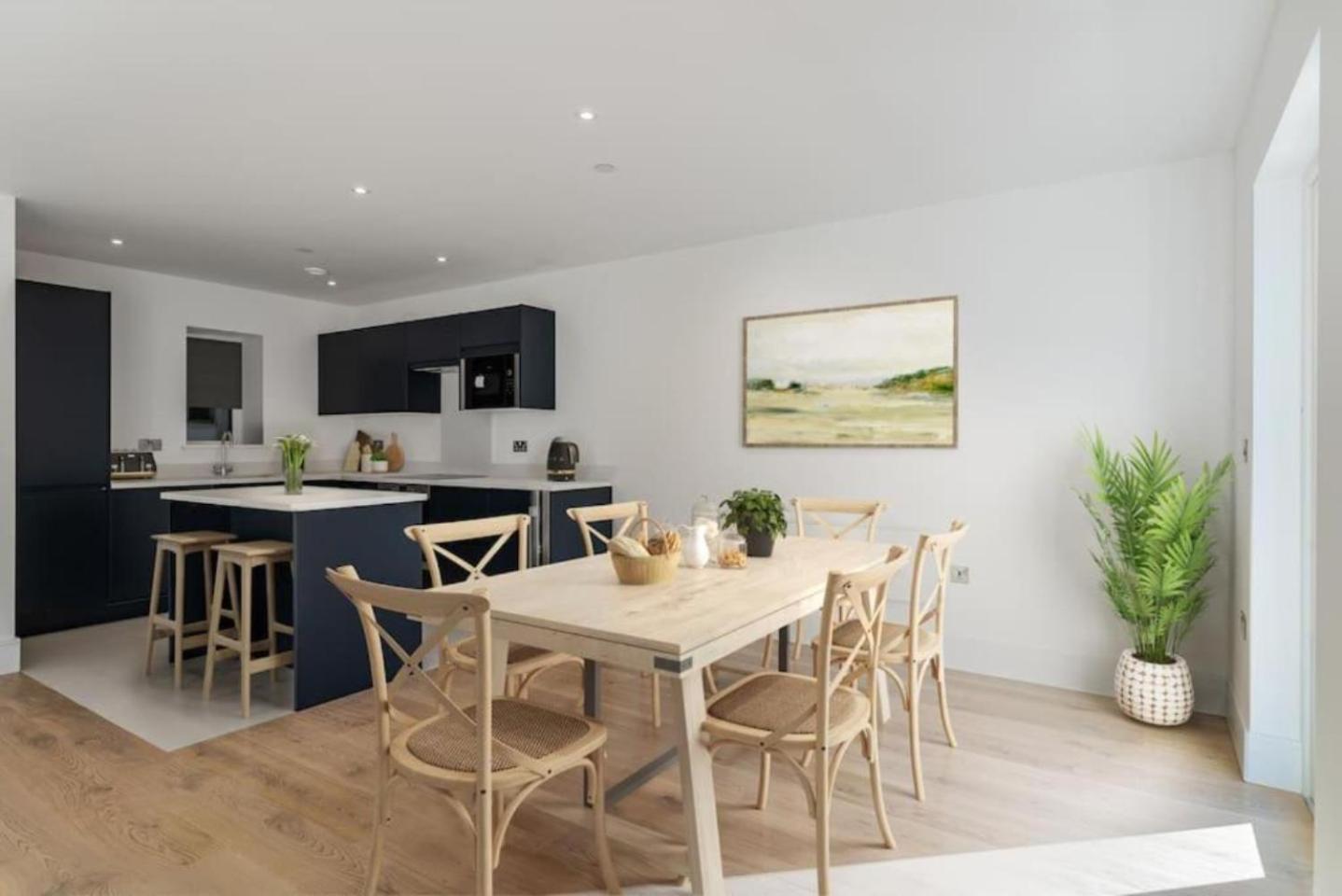 Two-Bedroom Apartment with River View photo 2