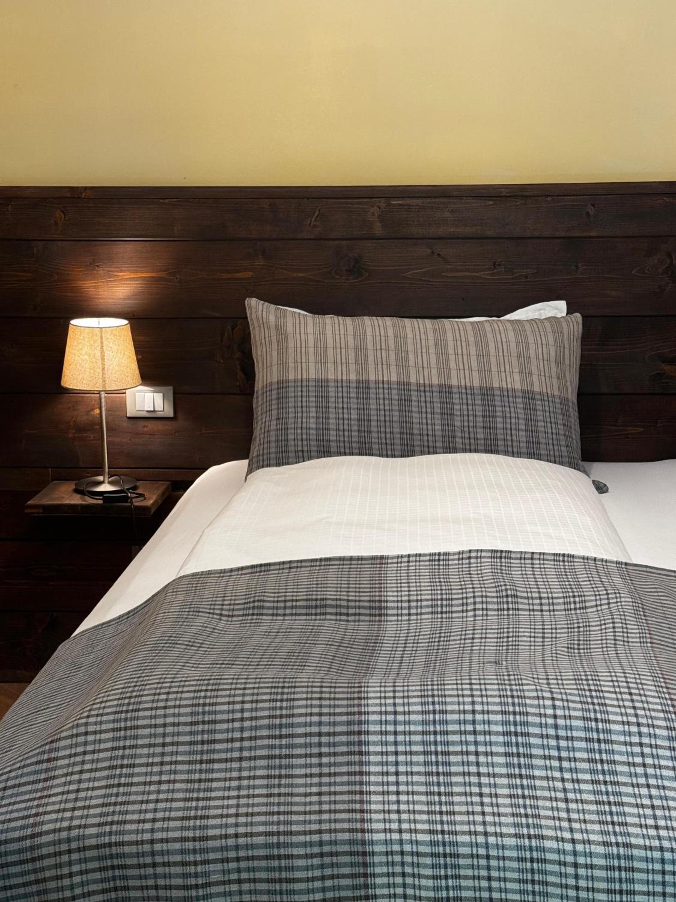 Double or Twin Room with Bathroom photo 3