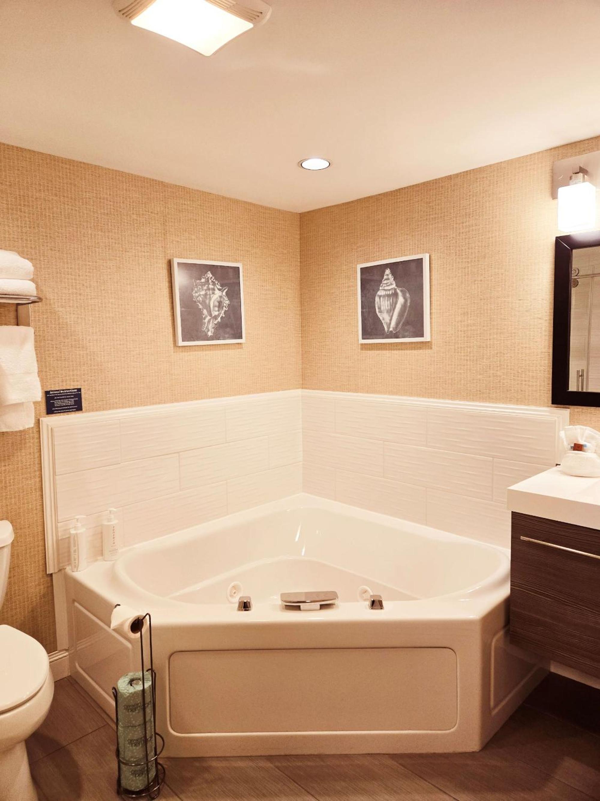 Studio with Spa Bath photo 2