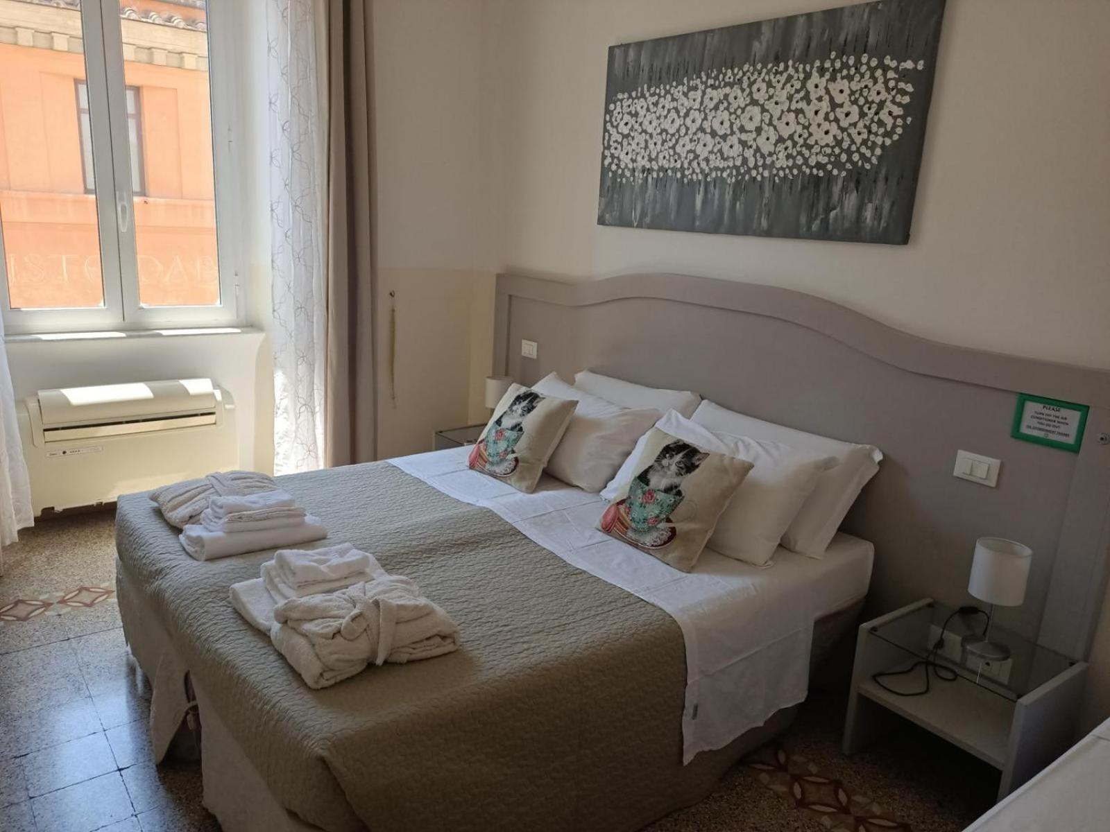 Triple Room with Private External Bathroom photo 3