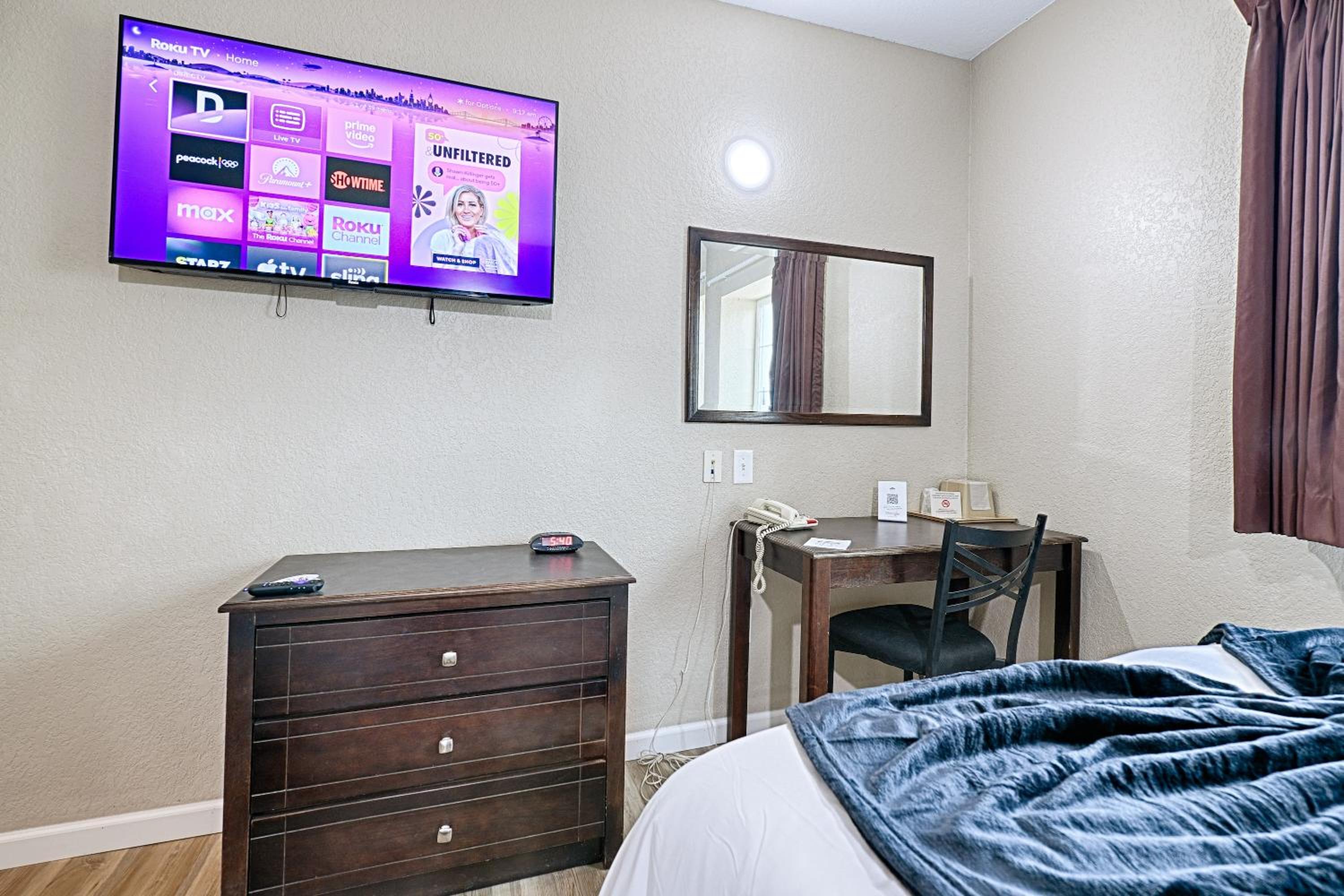 Deluxe Suite photo 3