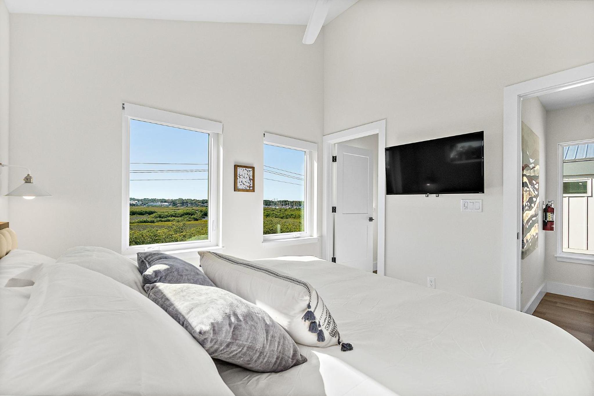 Apartment with View and Balcony