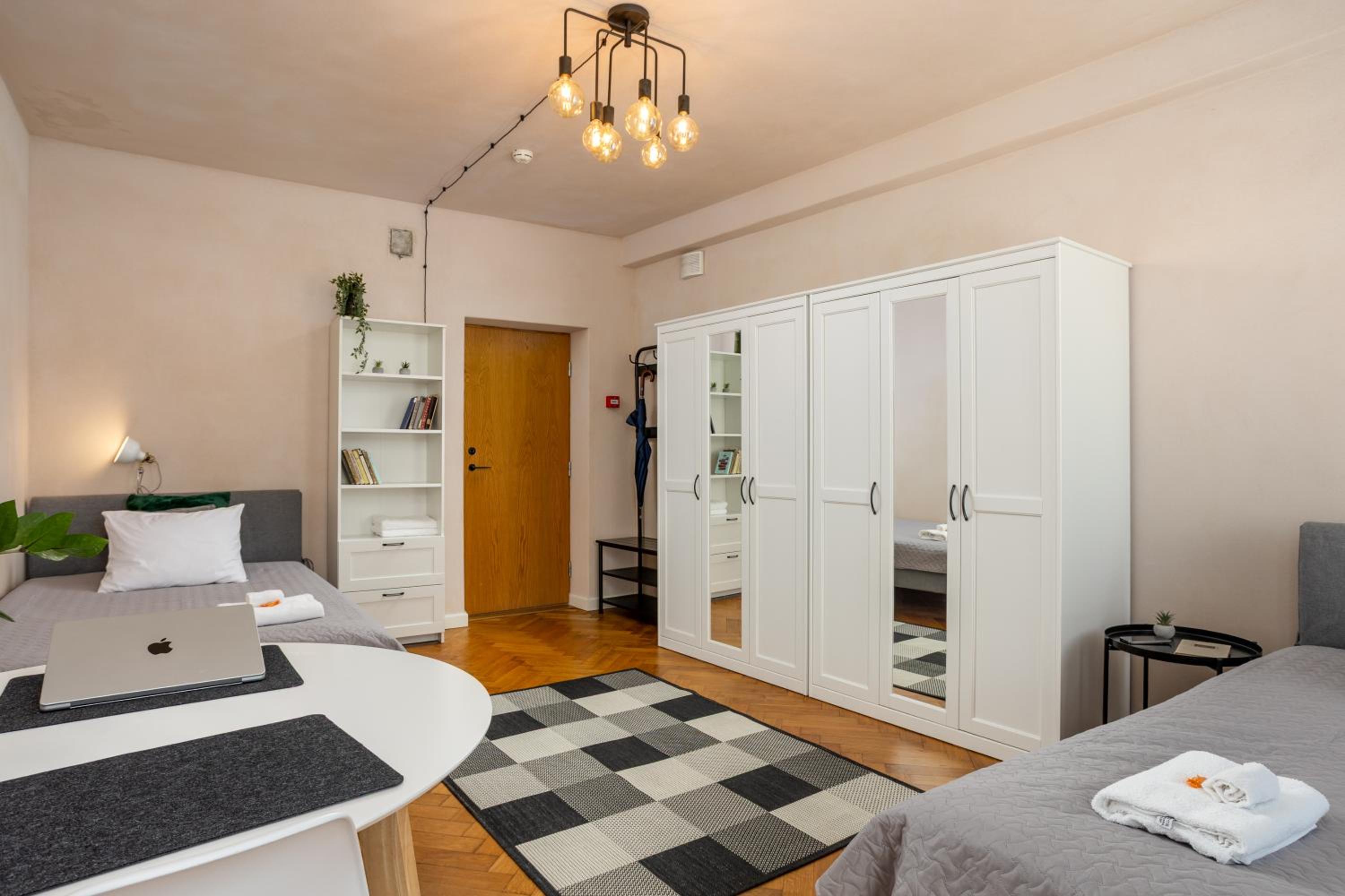 Twin Room with City View photo 2