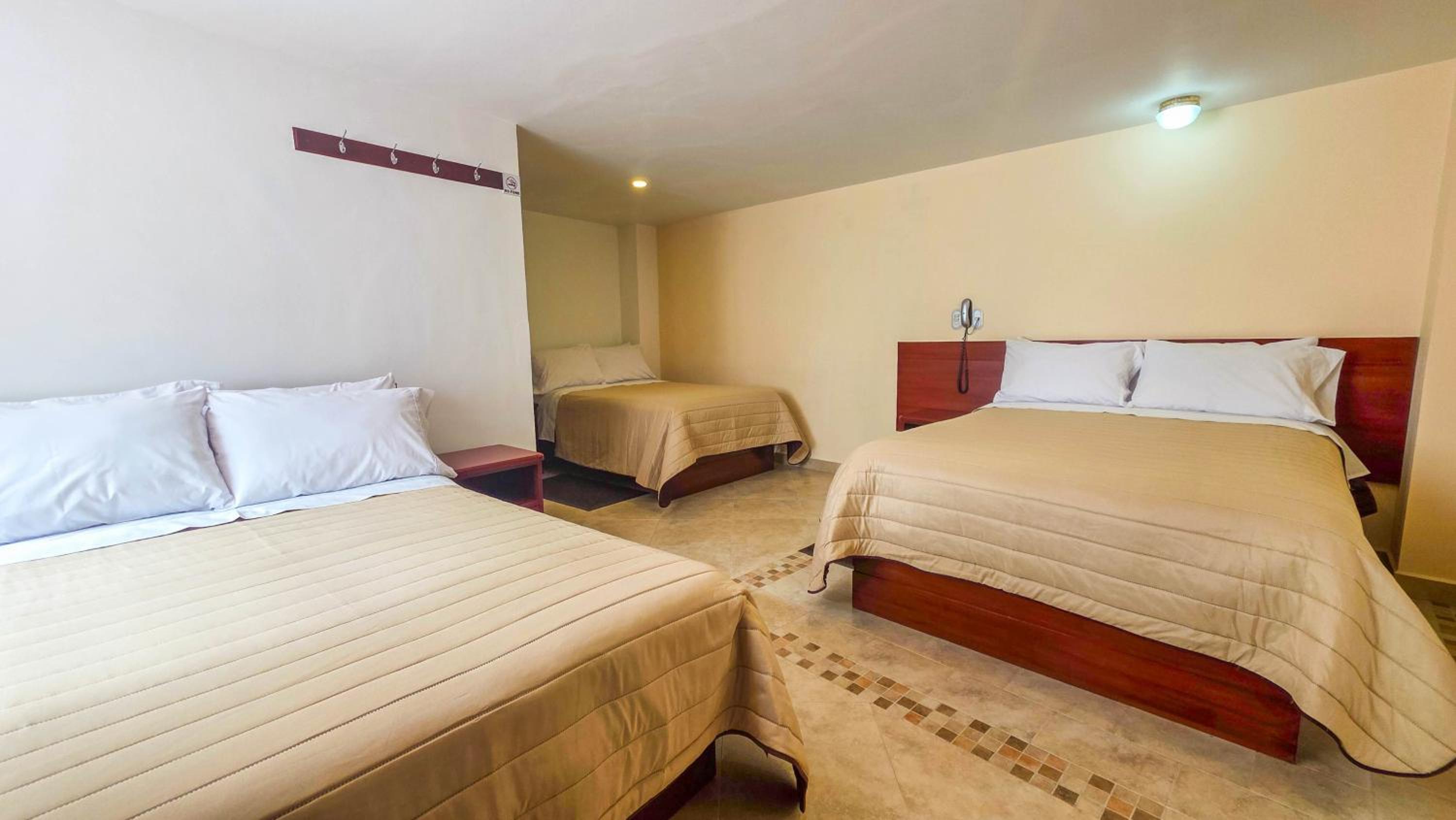 Standard Triple Room photo 2