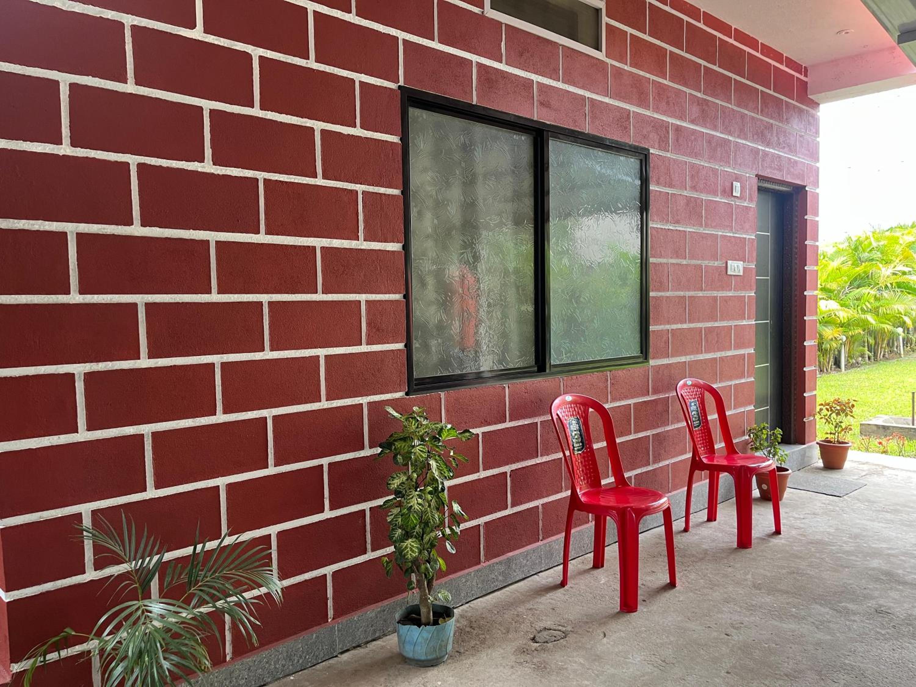 Family Room with Garden View photo 2