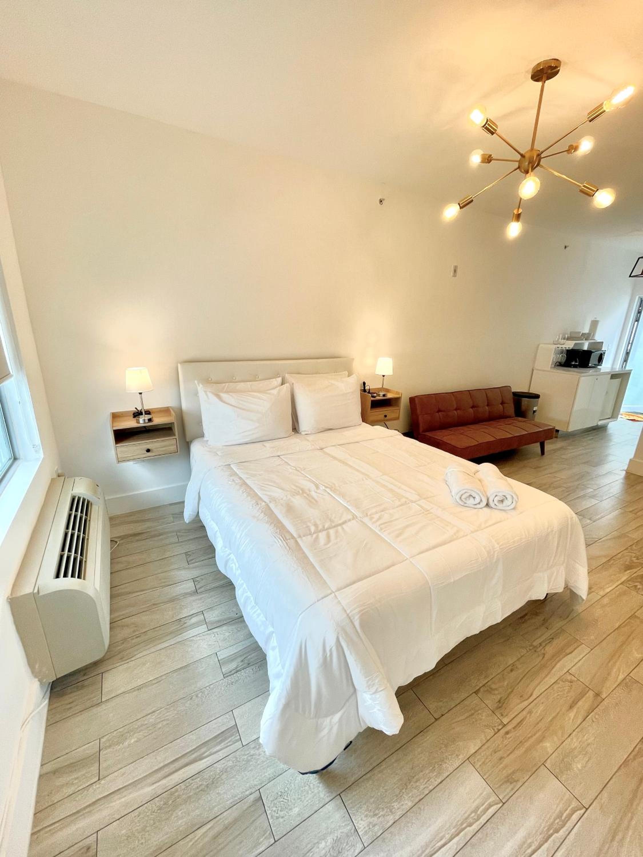 Standard Suite