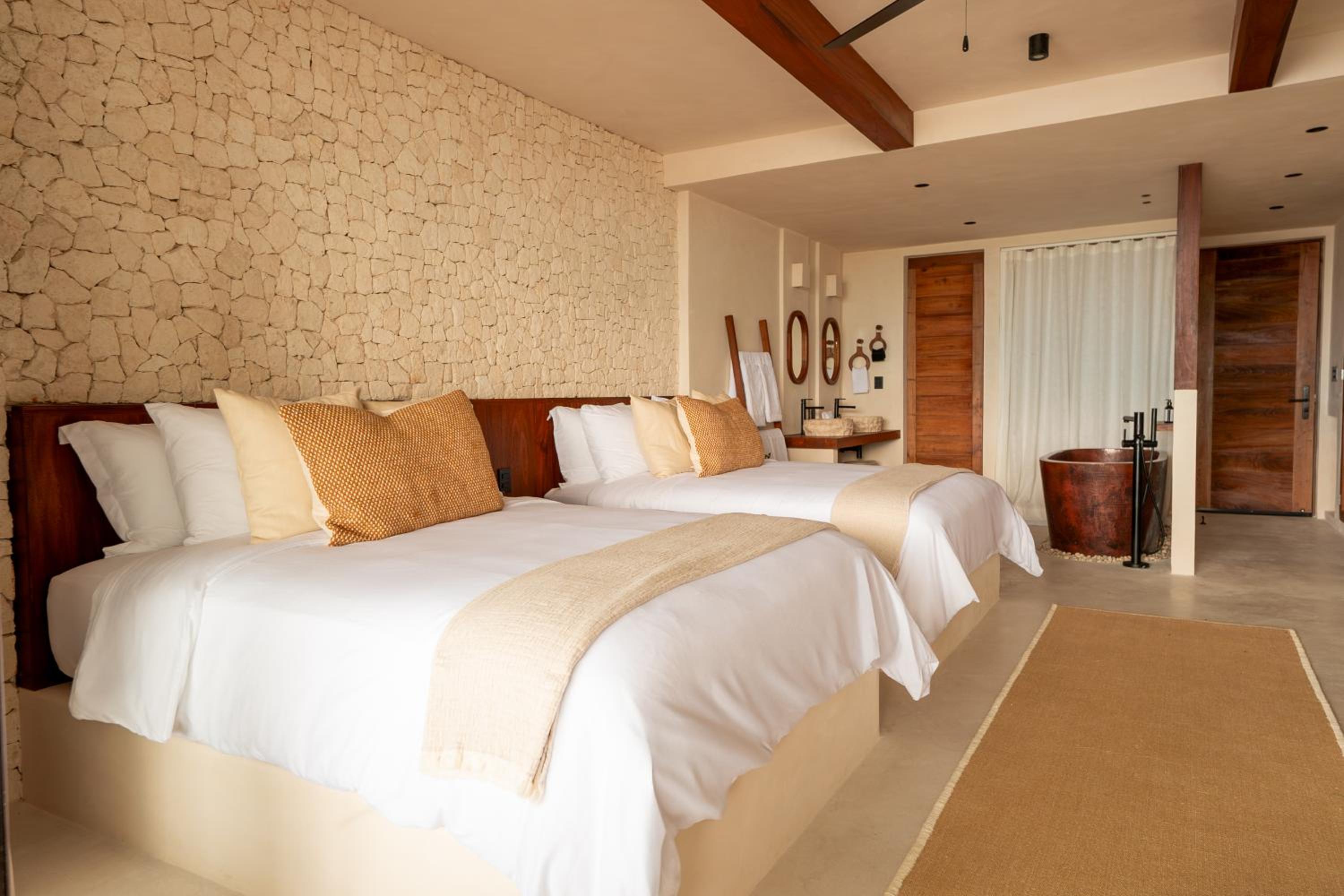Standard Double Suite photo 1