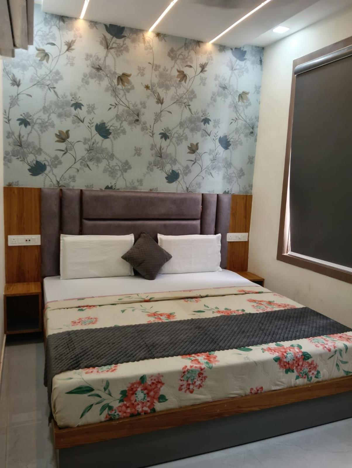 Deluxe Double Room photo 3