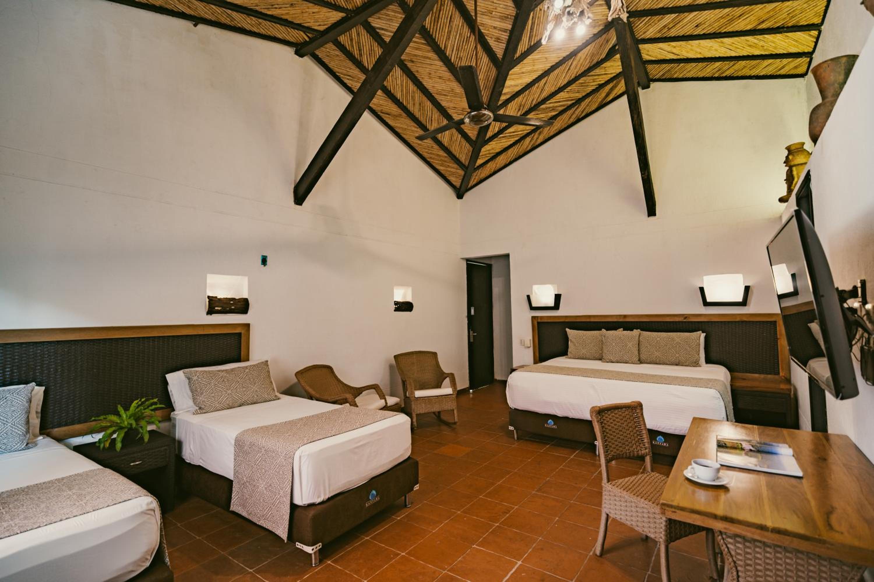 Deluxe Family Room
