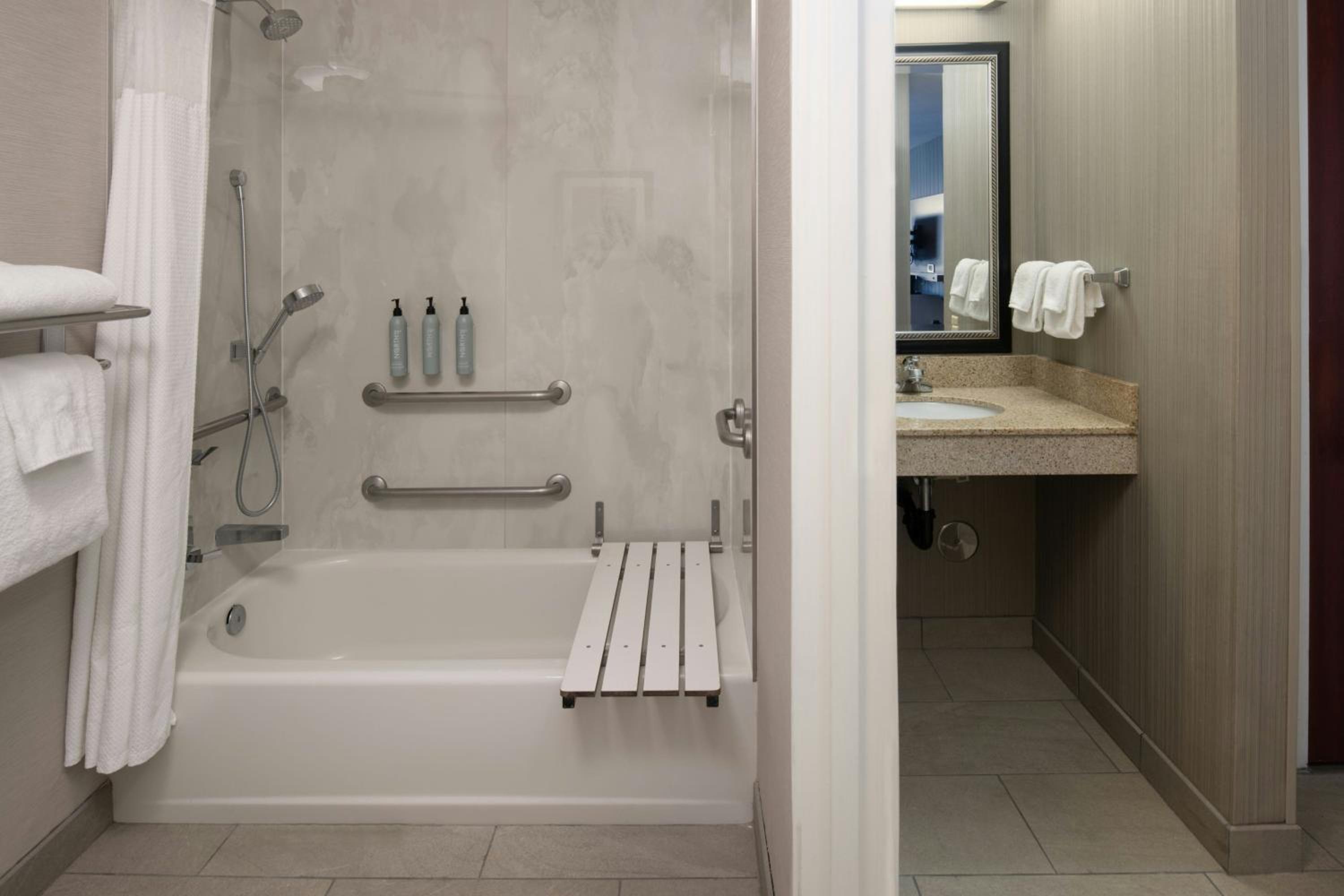 King Suite with Sofa Bed and Adapted Tub - Mobility and Hearing Accessible - Photo 6