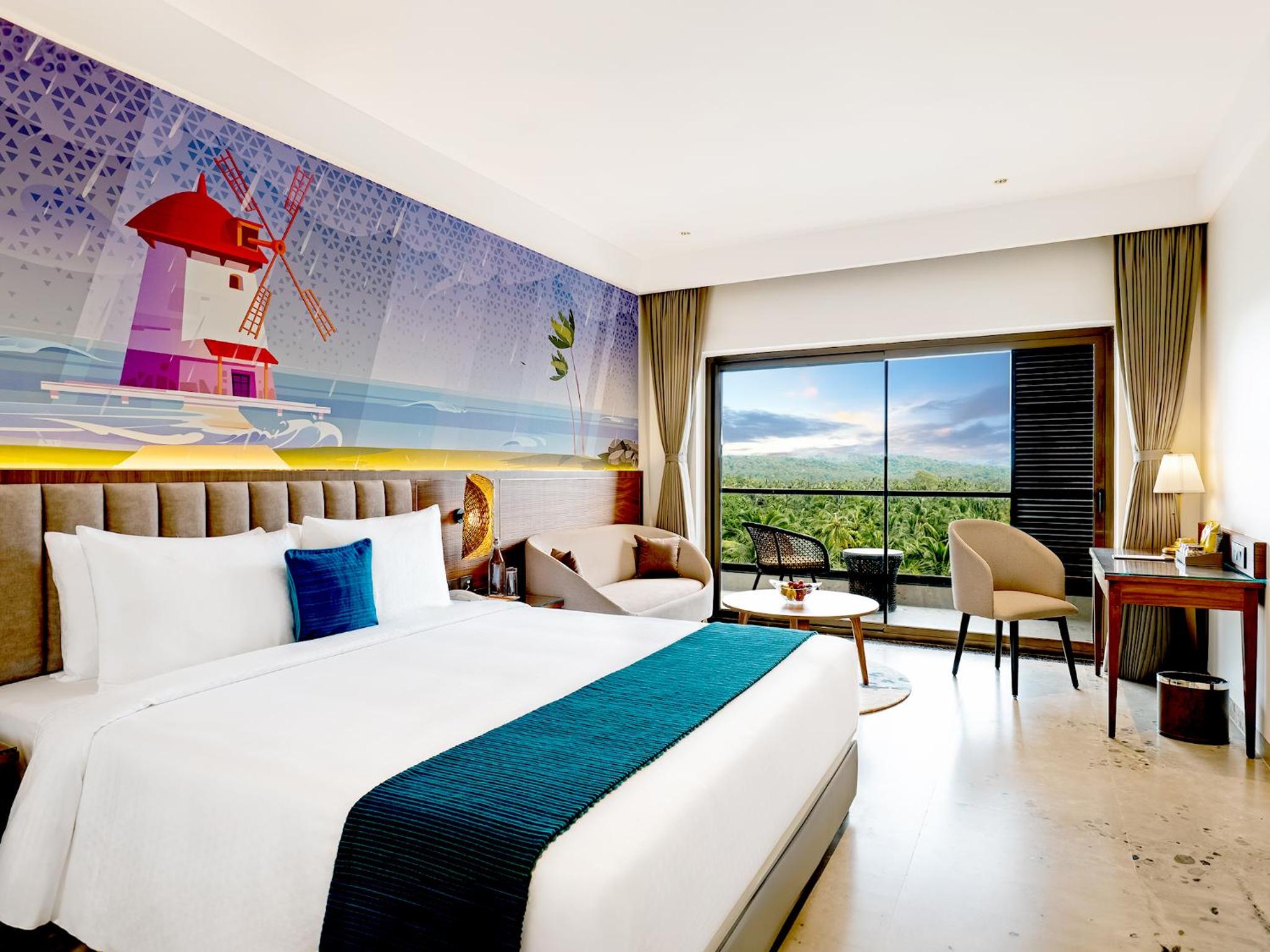 Premium Sea View Room with Balcony - 10% Discount on  Food & Soft Beverages and SPA - 8 am to 8 pm Comp Beach Shuttle within 4km radius