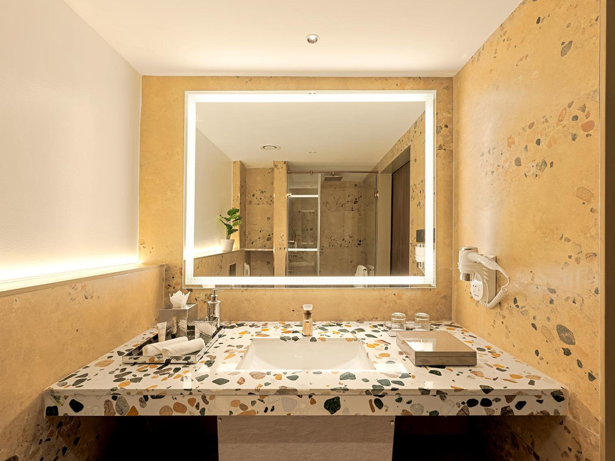 Triple Room - 10% Discount on  Food & Soft Beverages and SPA - 8 am to 8 pm Comp Beach Shuttle within 4km radius photo 2