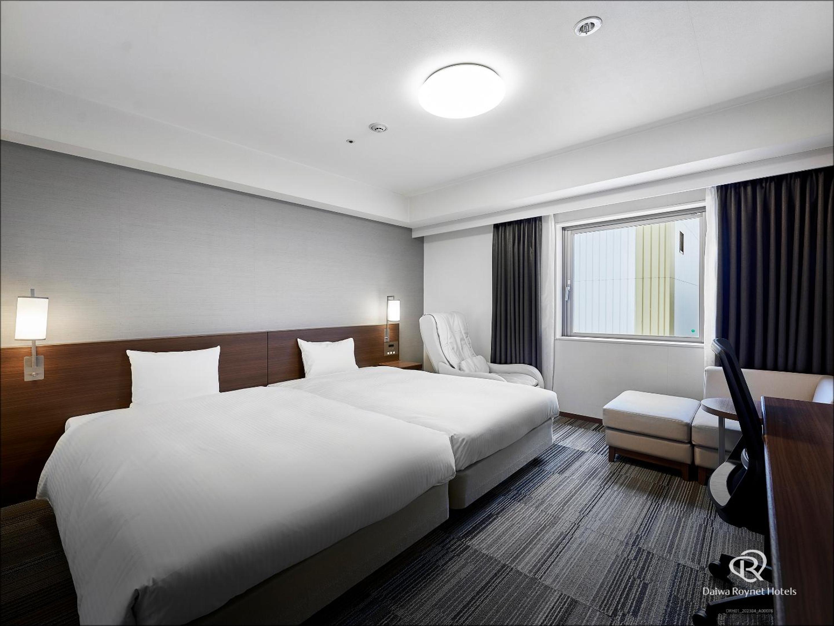 Deluxe Twin Room - Non-Smoking - Photo 4