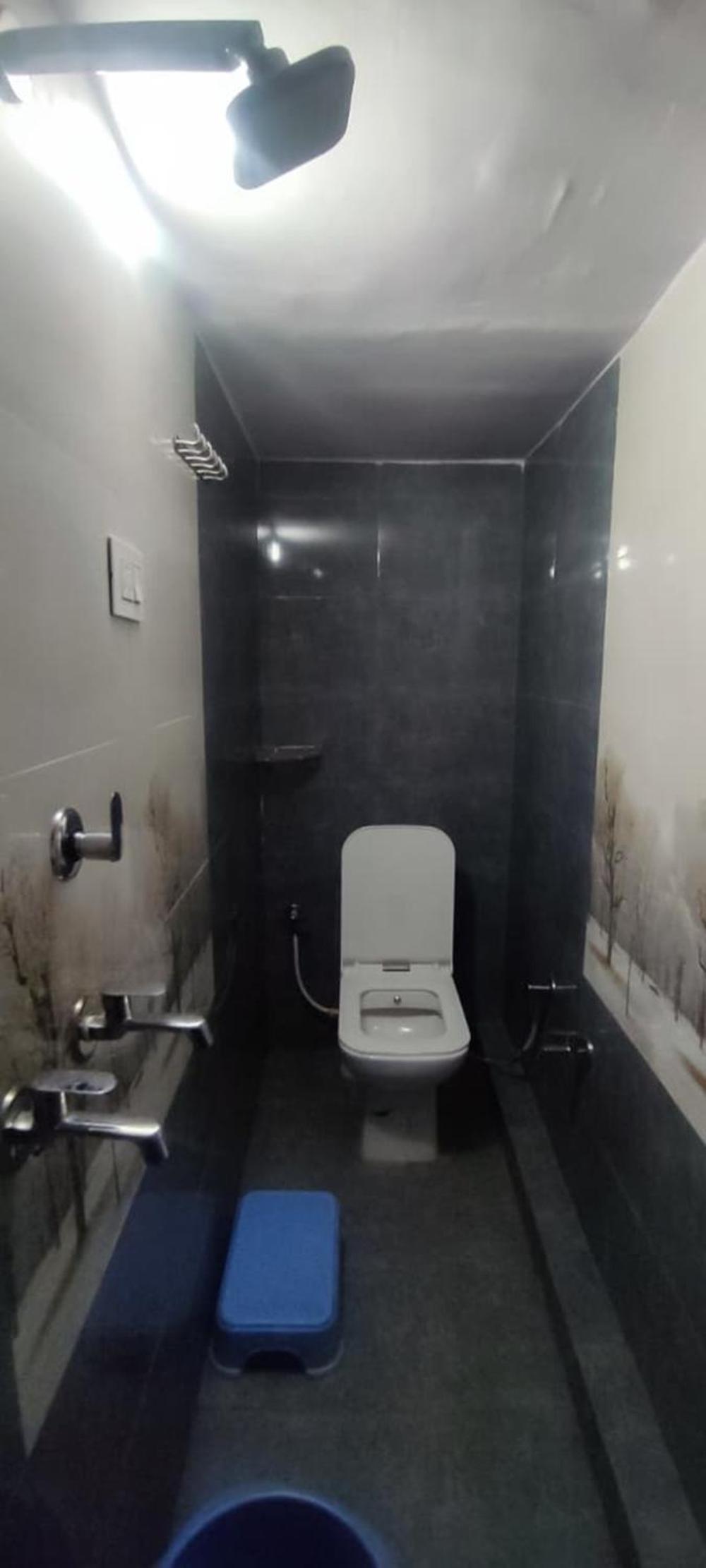 Budget Double Room photo 3