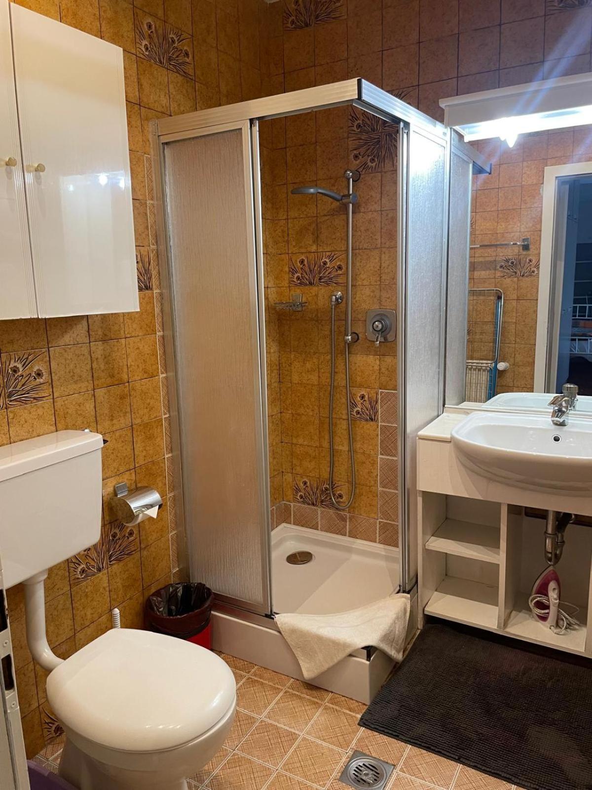 Double or Twin Room photo 3
