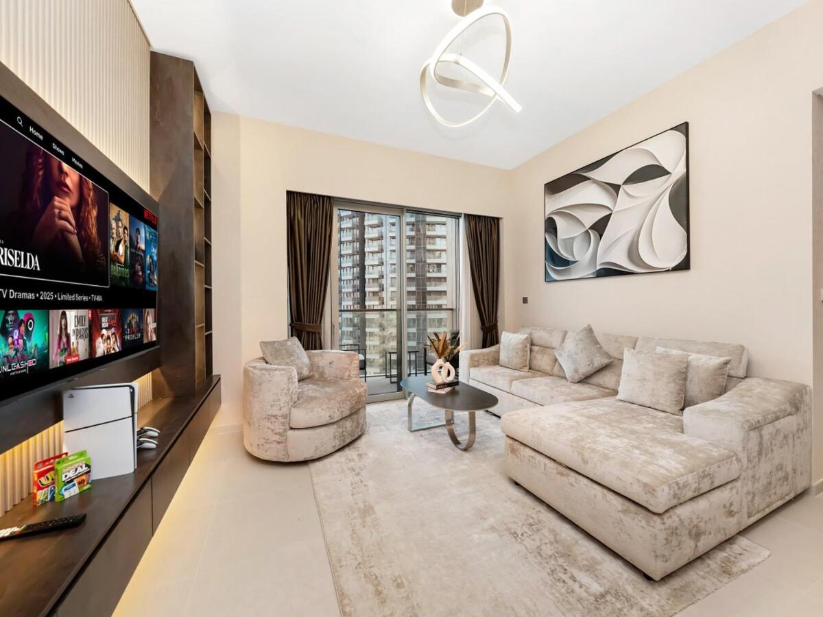 Two-Bedroom Apartment with Balcony photo 1