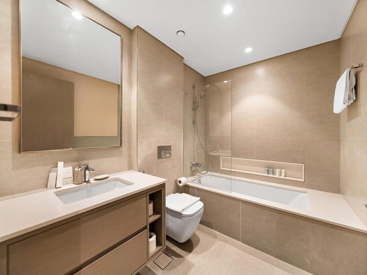 Two-Bedroom Apartment with Balcony photo 3