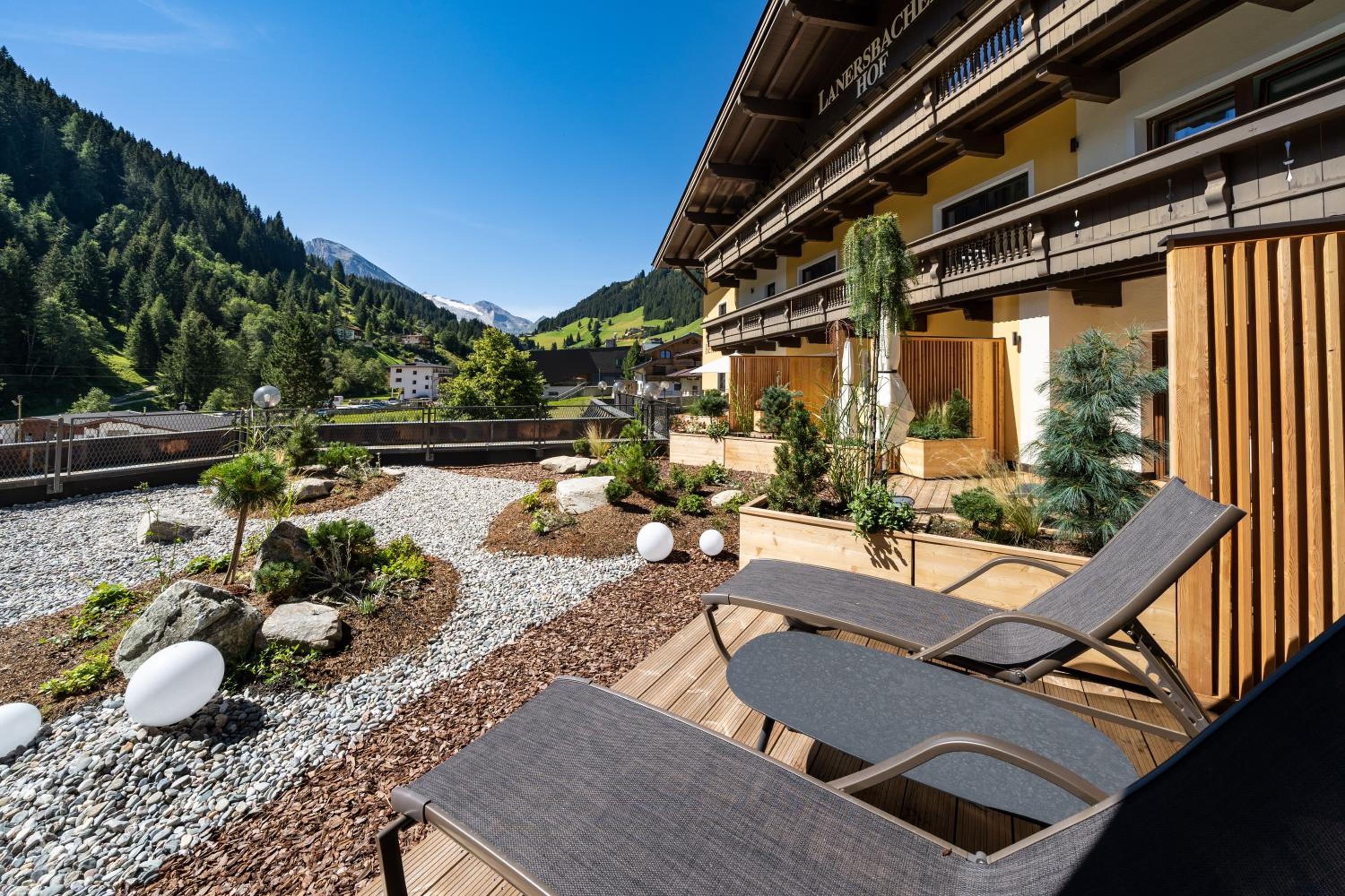 Studio with Terrace