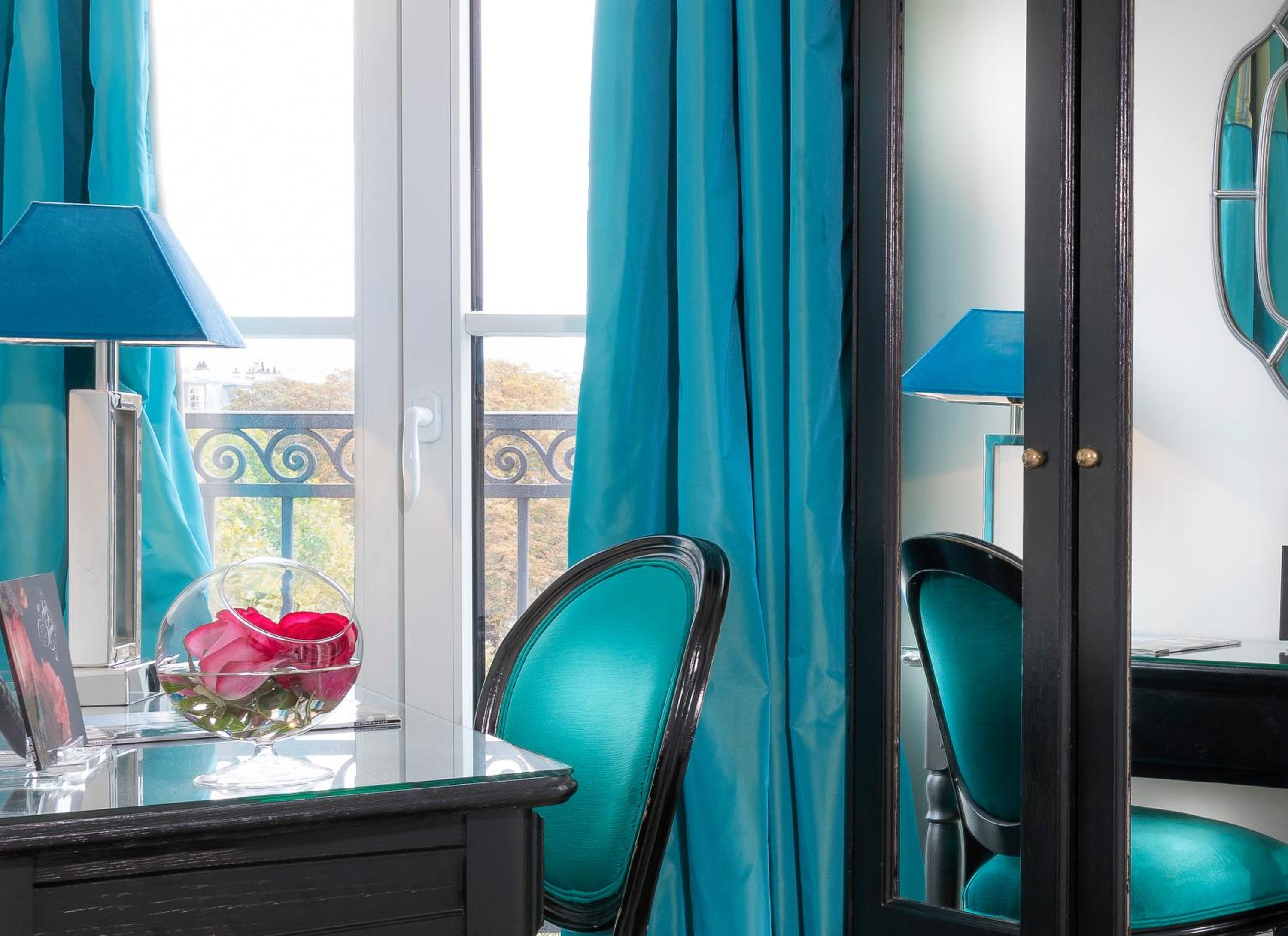 Deluxe Double Room with Balcony photo 3