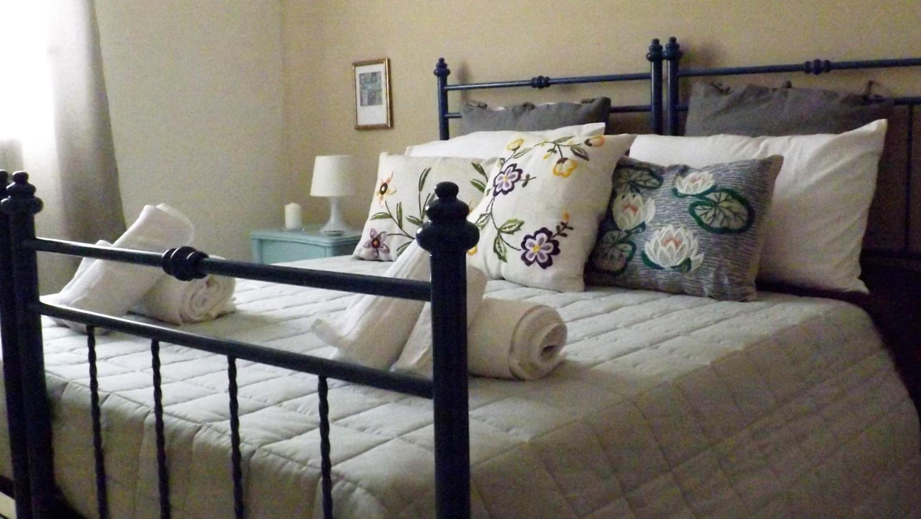 Double or Twin Room with Private Bathroom photo 1
