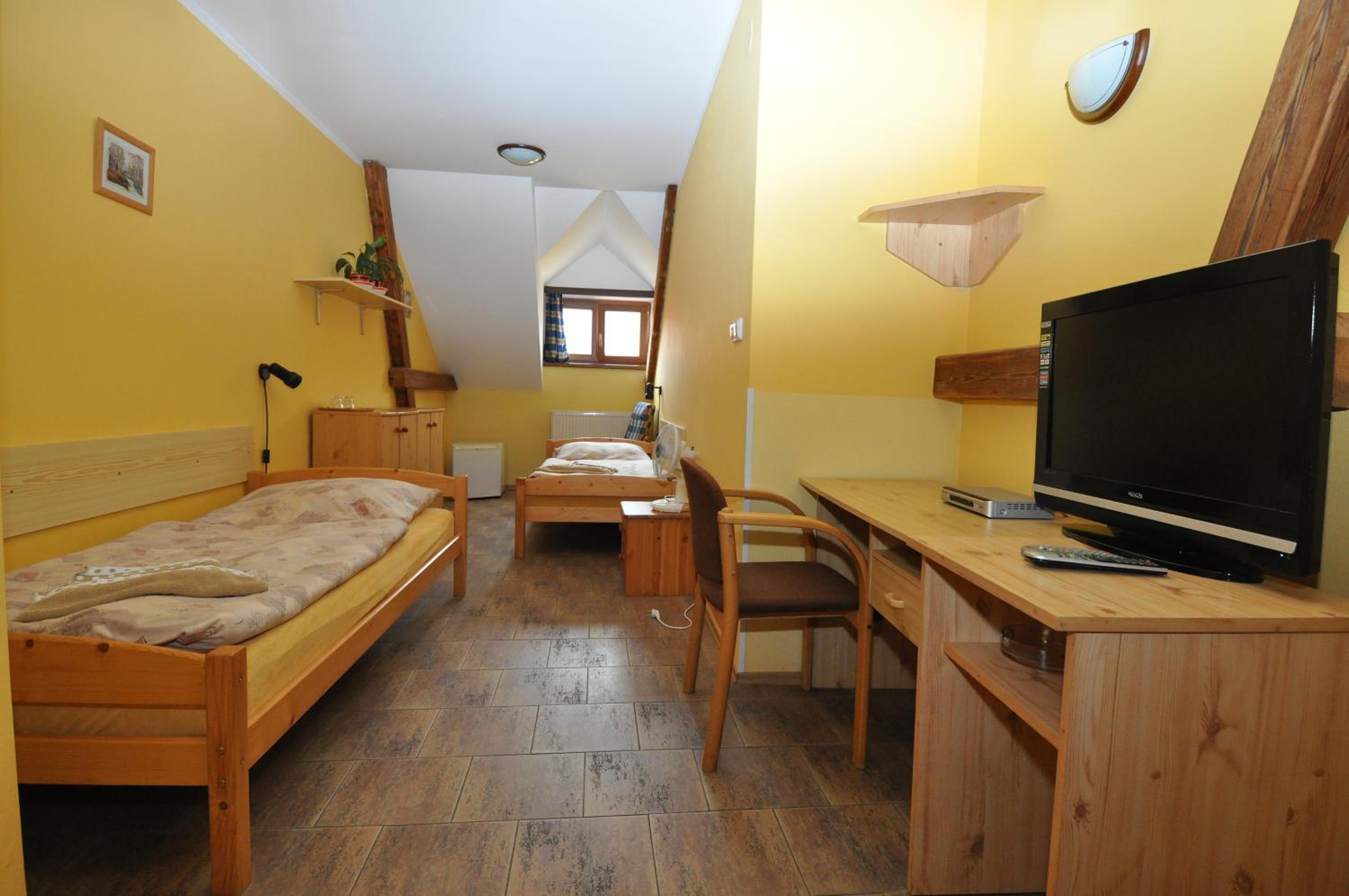 Double or Twin Room - Photo 22