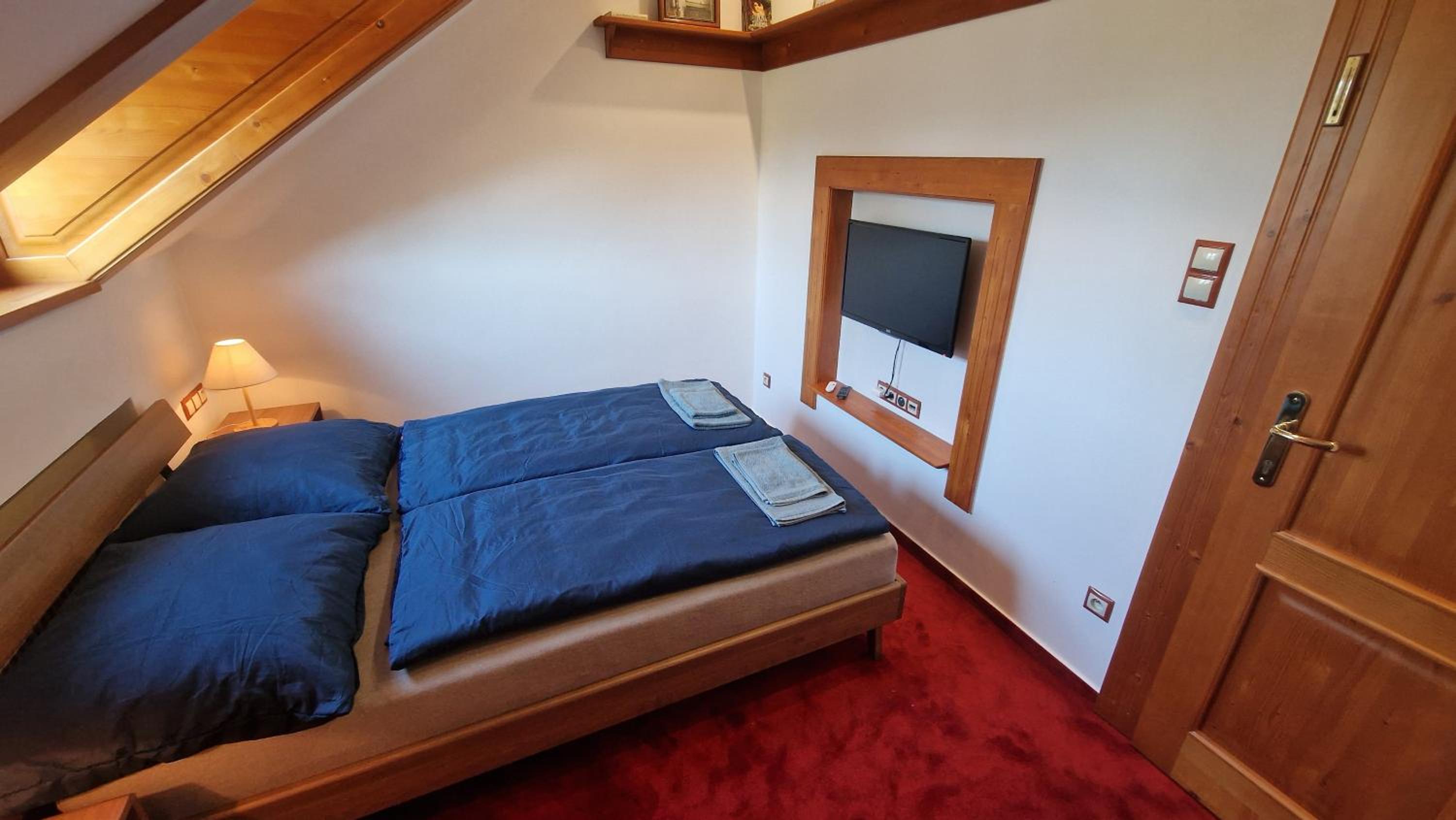 Two-Bedroom Standard Apartment photo 2
