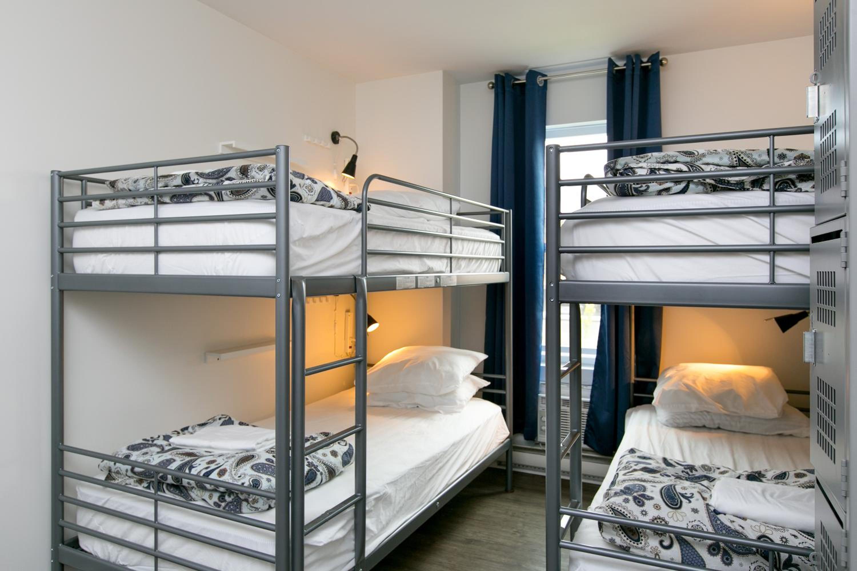 Single Bed in 4-Bed Mixed Dormitory Room photo 2