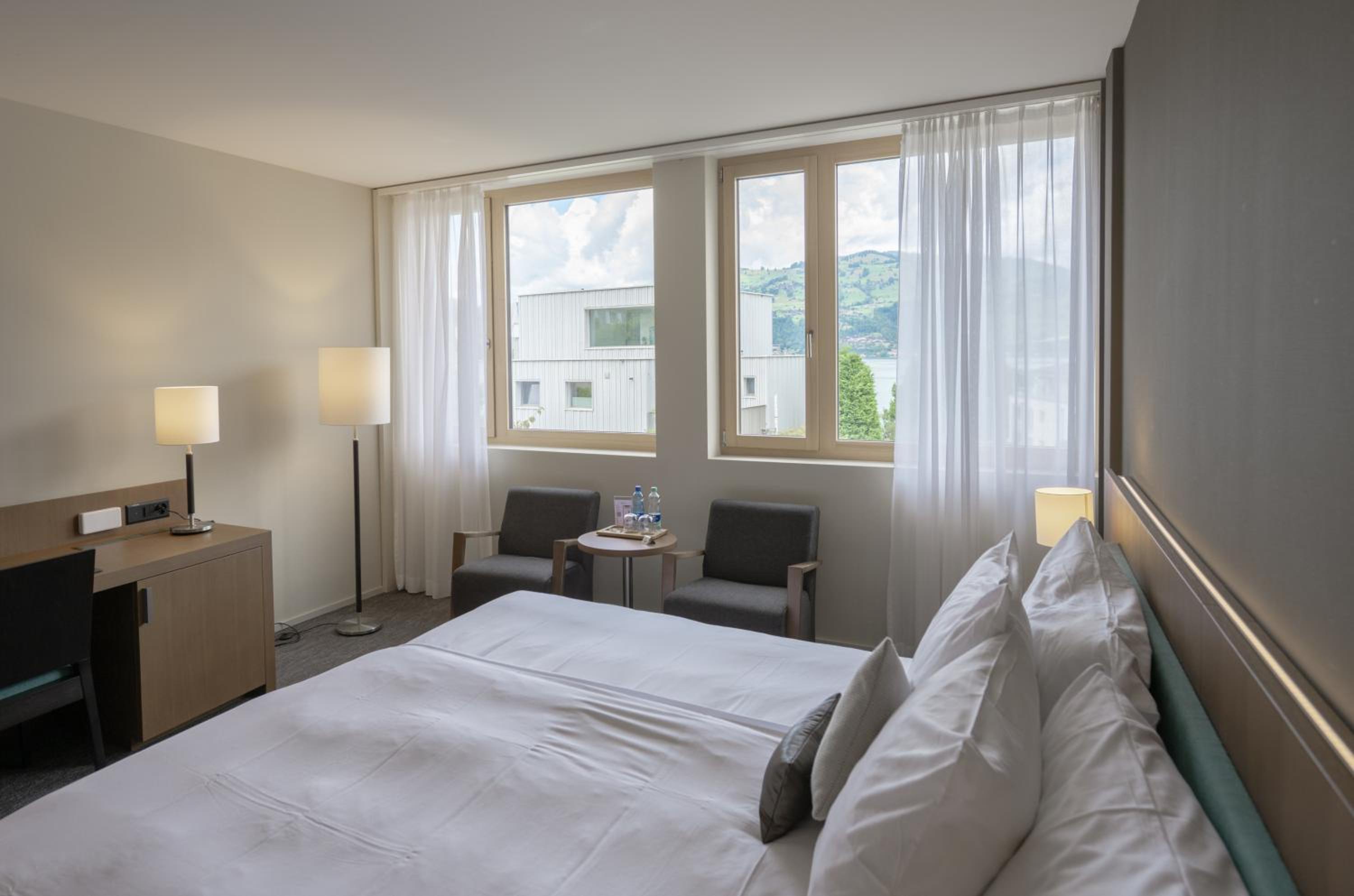 Economy Lakeside Double Room photo 3