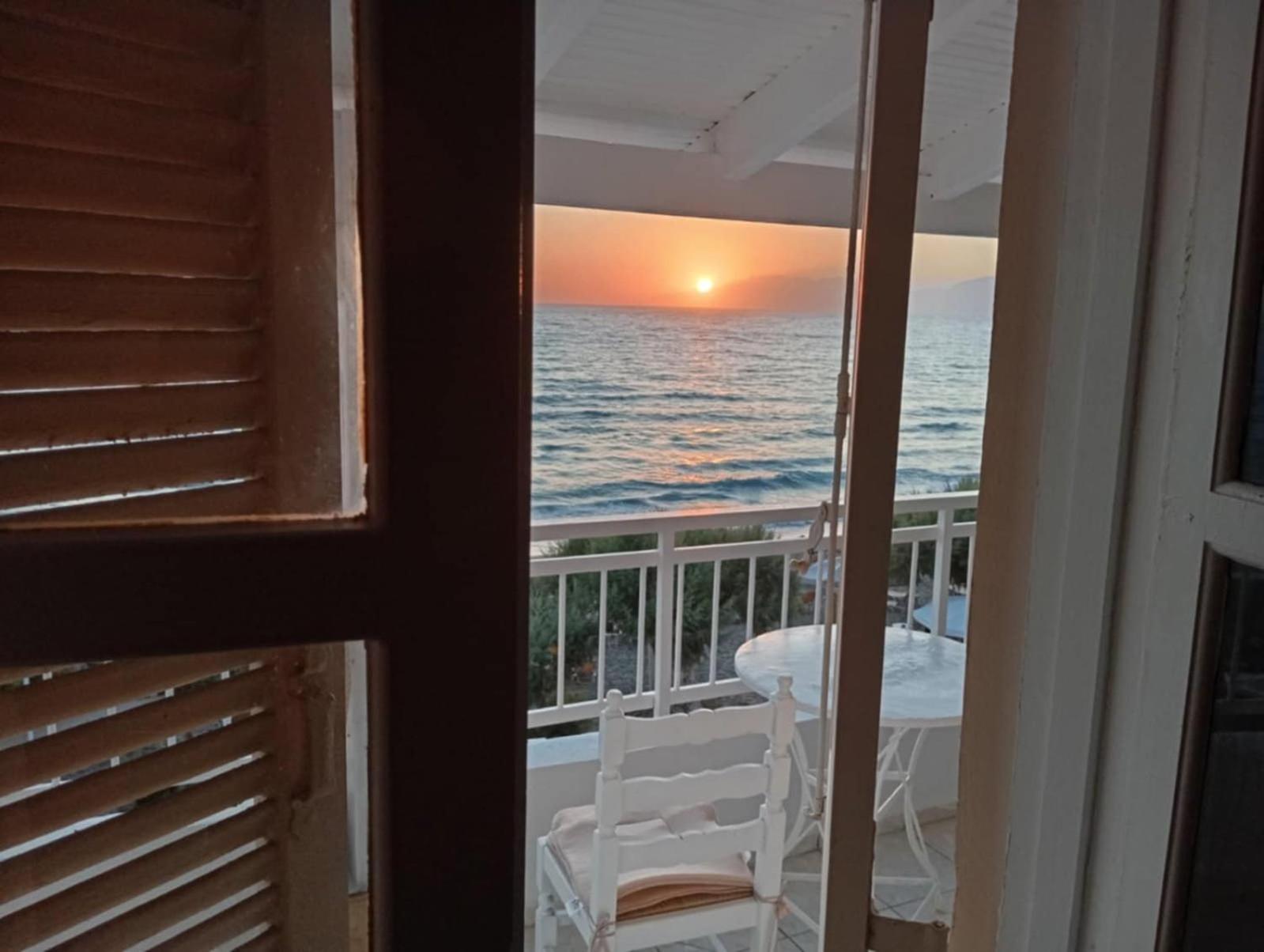 Studio with Sea View photo 2
