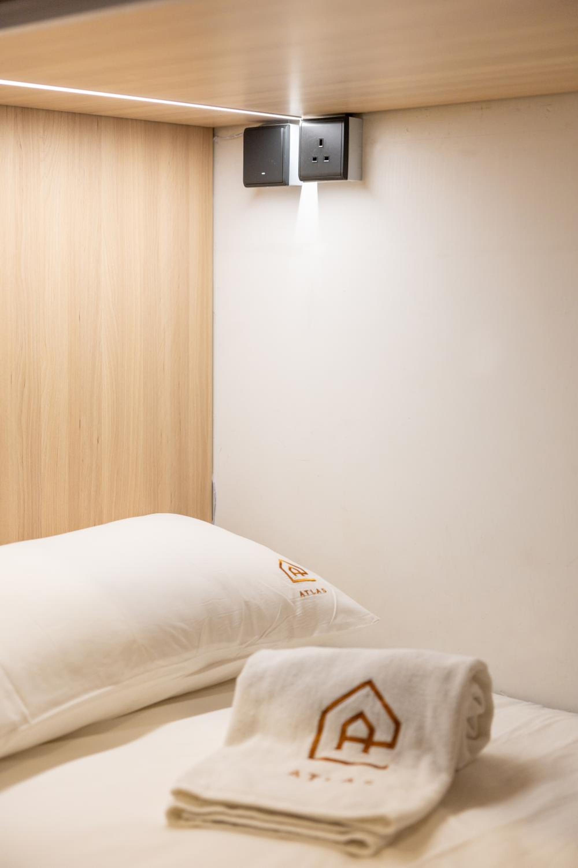 Bed in 6-Bed Mixed Dormitory Room