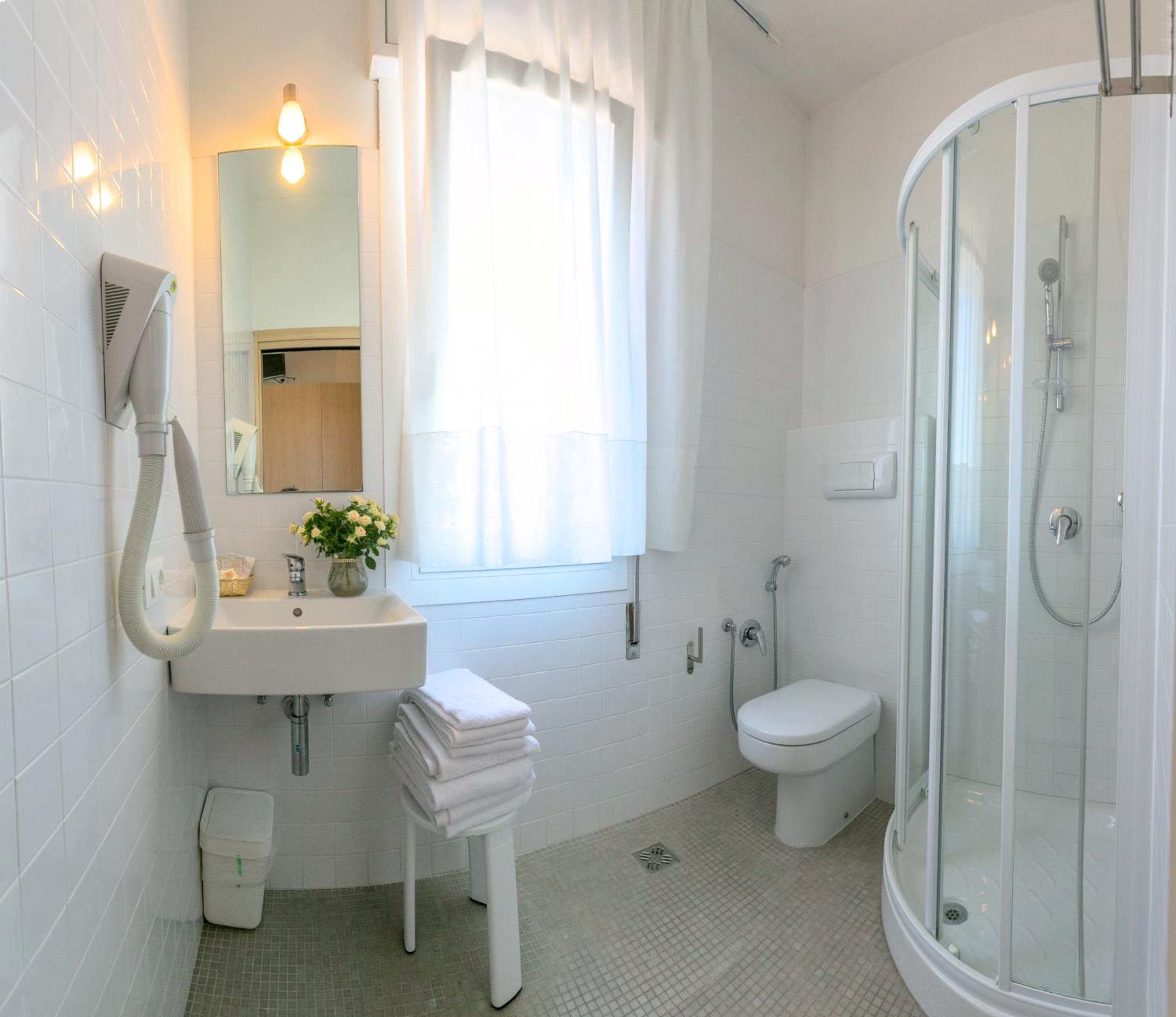 Triple Room - Photo 8