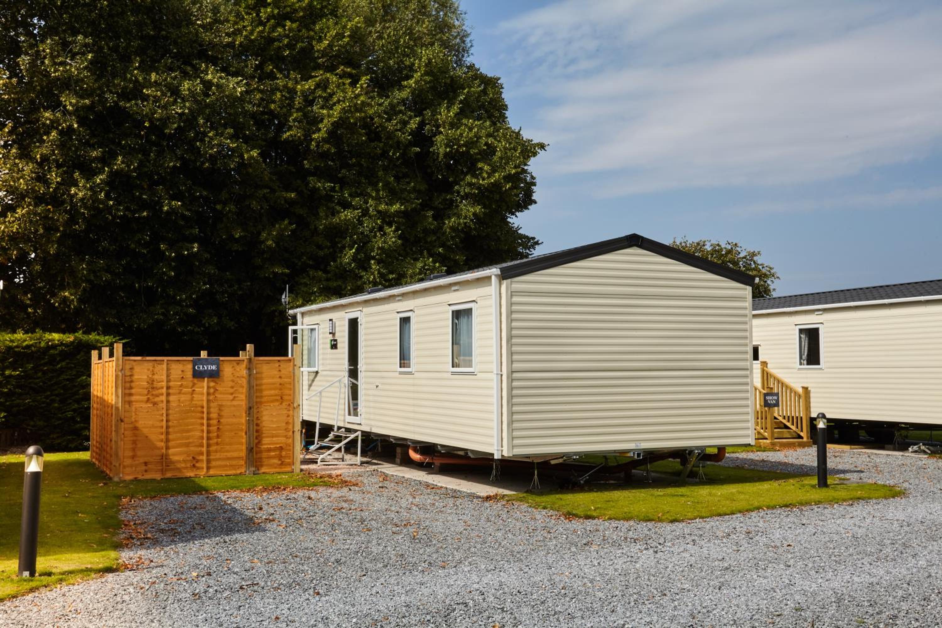 Comfort 2 Bedroom Caravan Hot Tub Pet Friendly photo 2