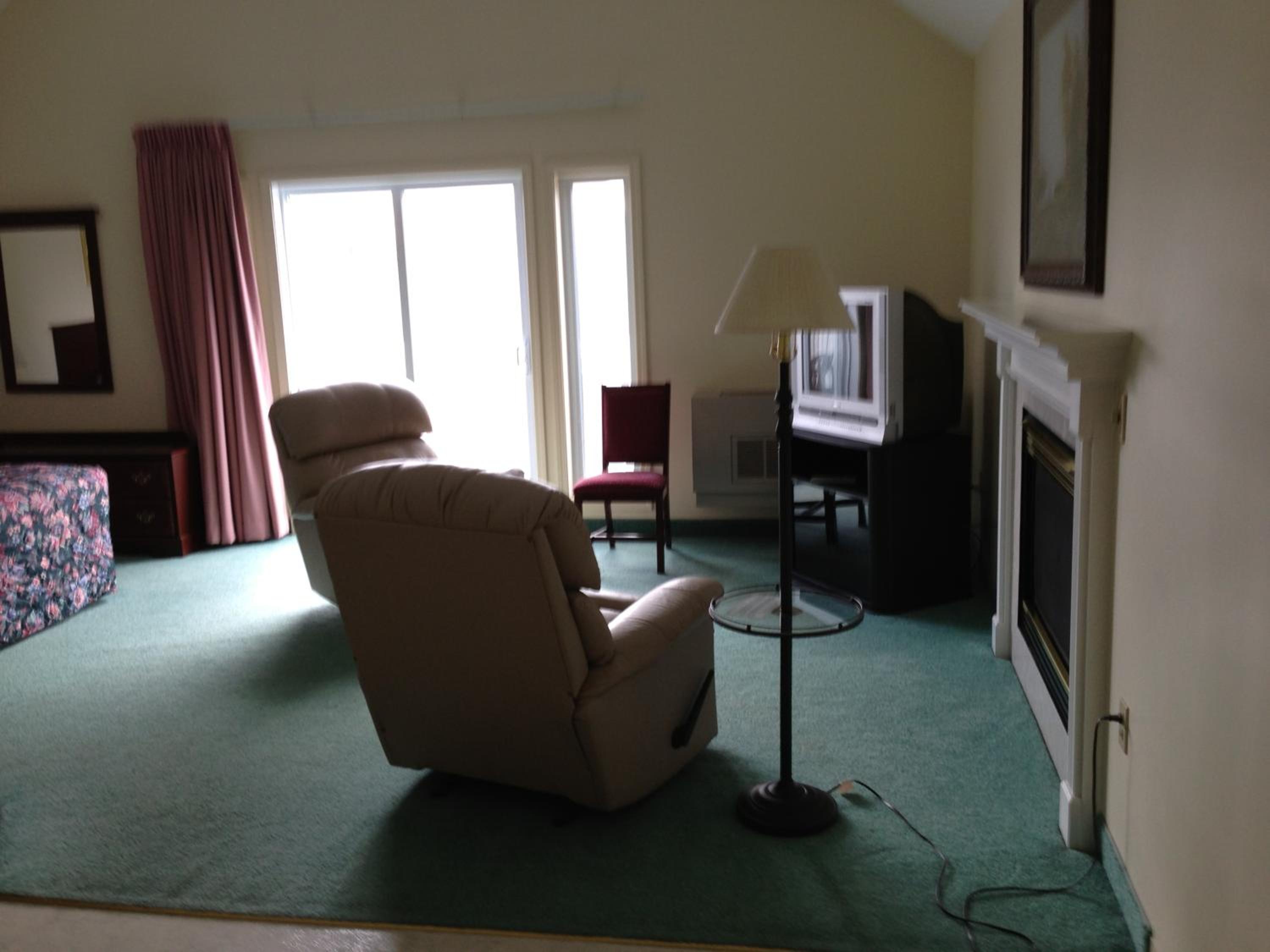 Superior King Suite with Whirlpool photo 1