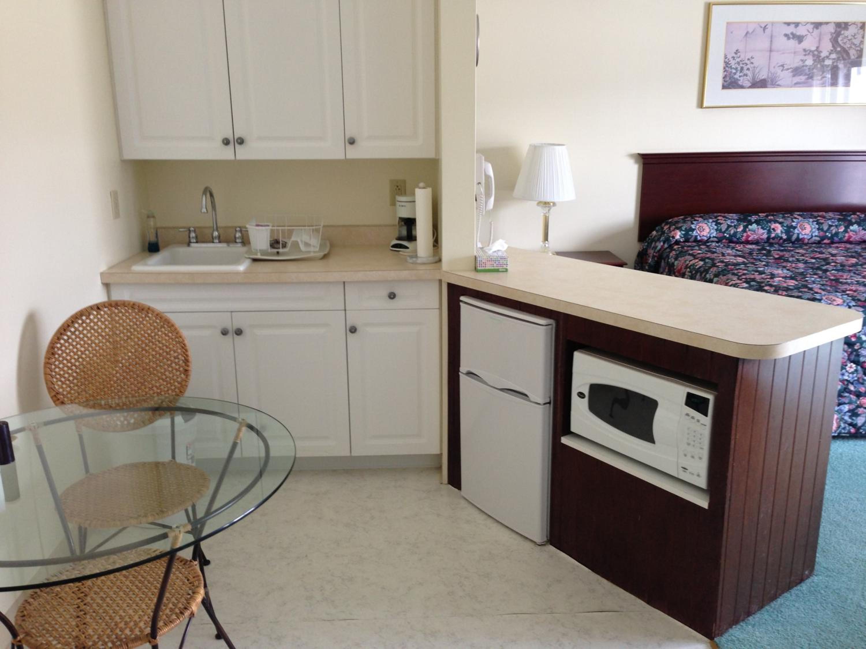 Superior King Suite with Whirlpool photo 3